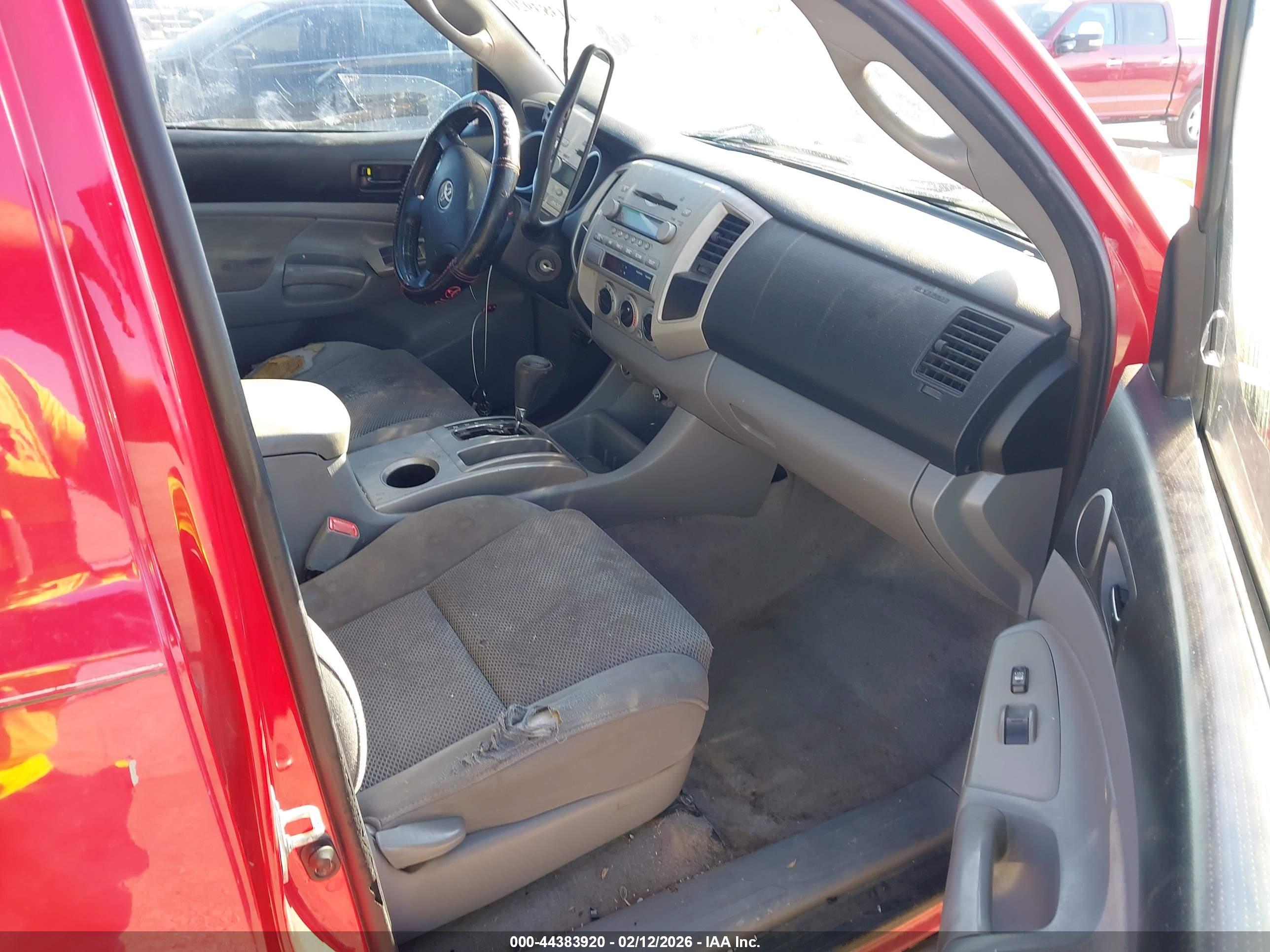 TOYOTA TACOMA image 5
