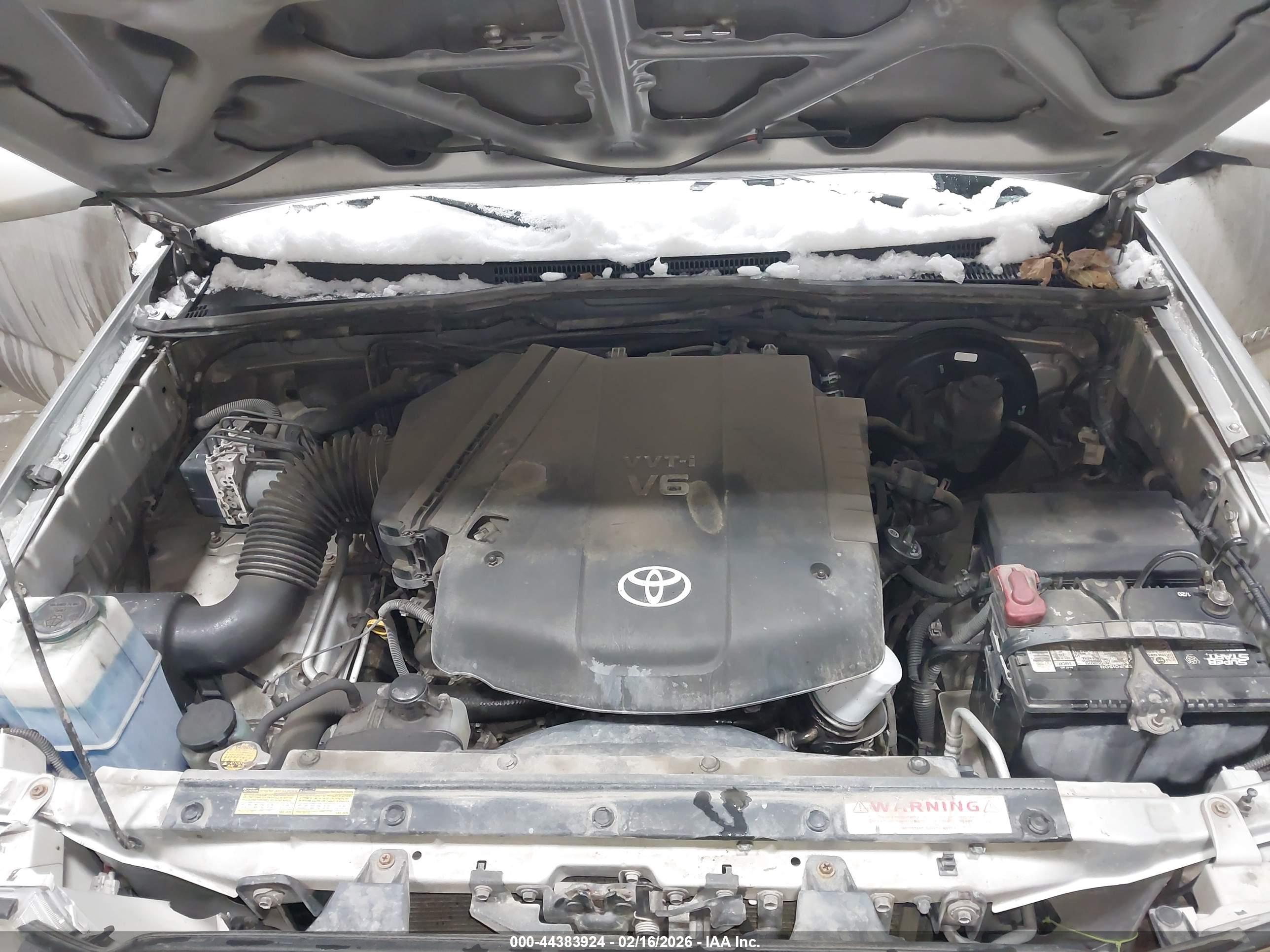 TOYOTA TACOMA image 10