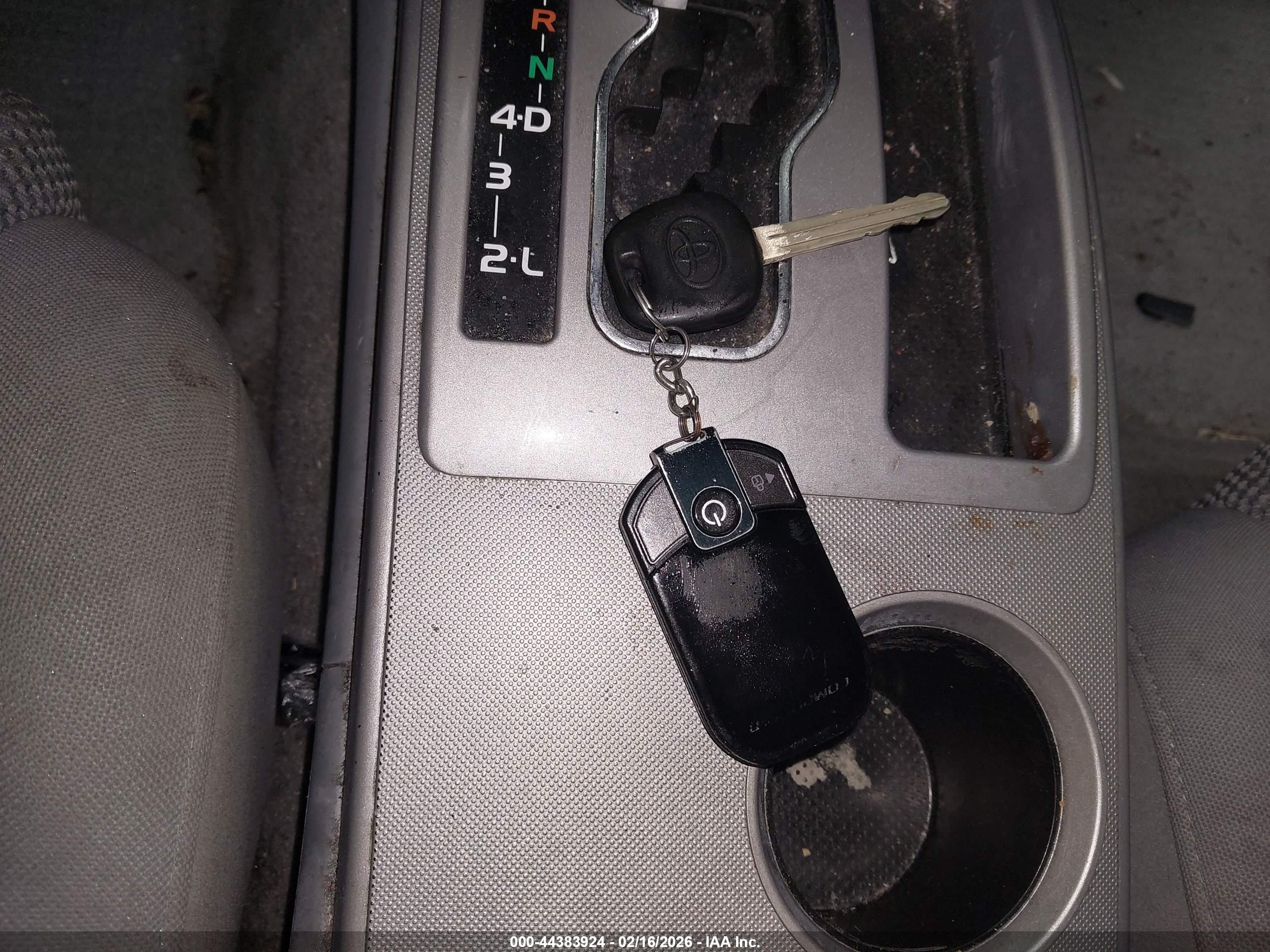 TOYOTA TACOMA image 11