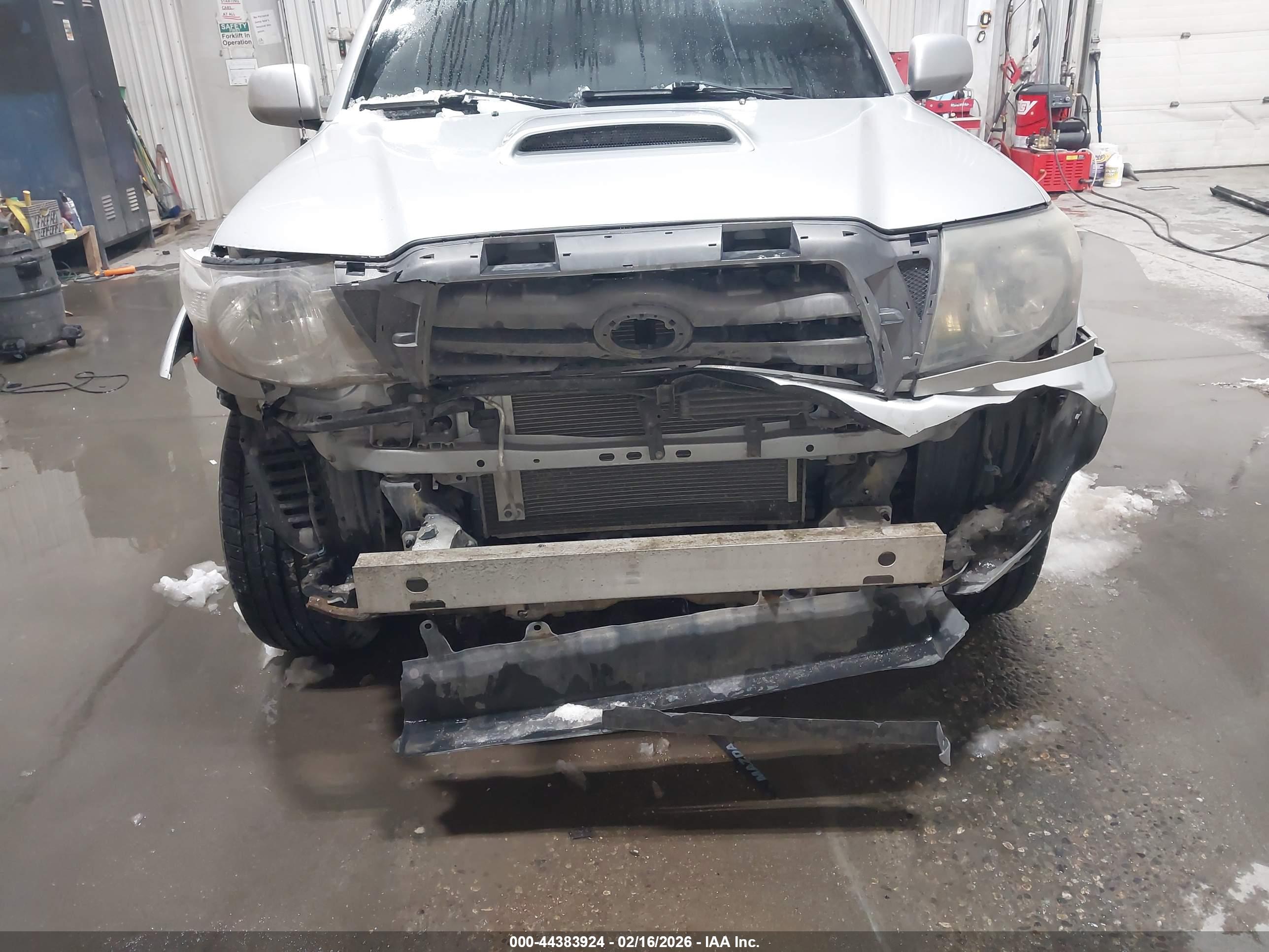 TOYOTA TACOMA image 6
