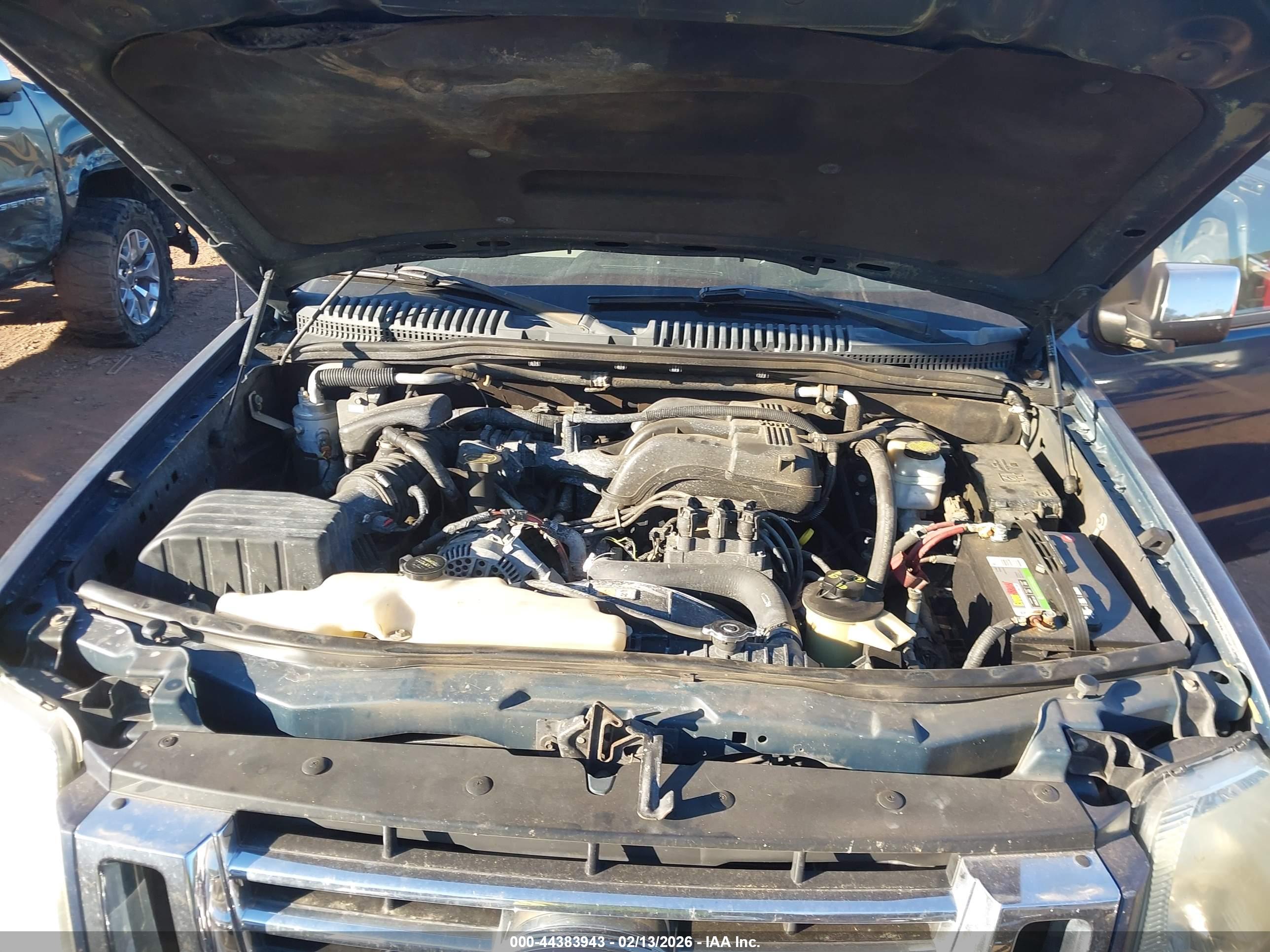 FORD EXPLORER image 10