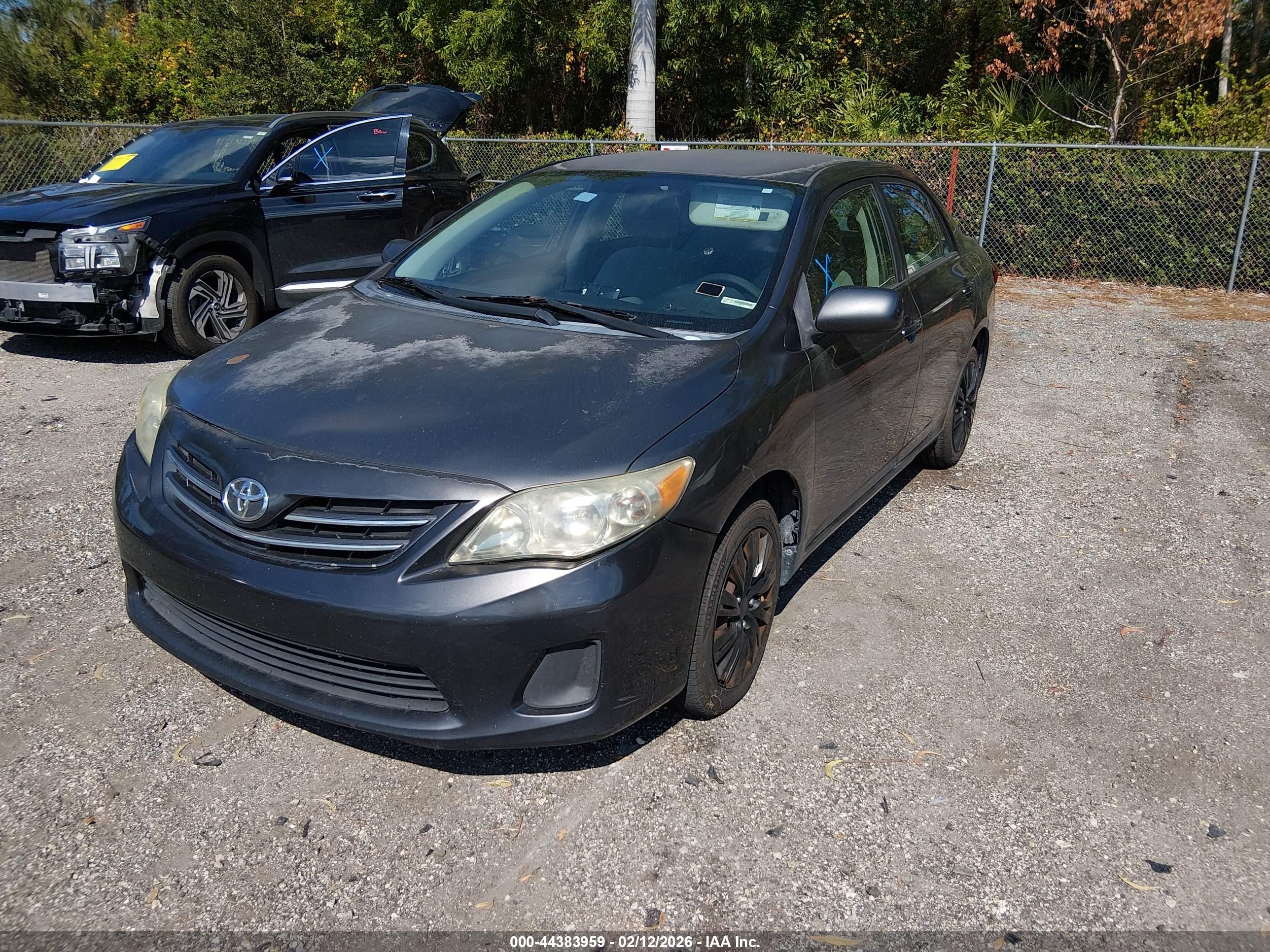 TOYOTA COROLLA image 2