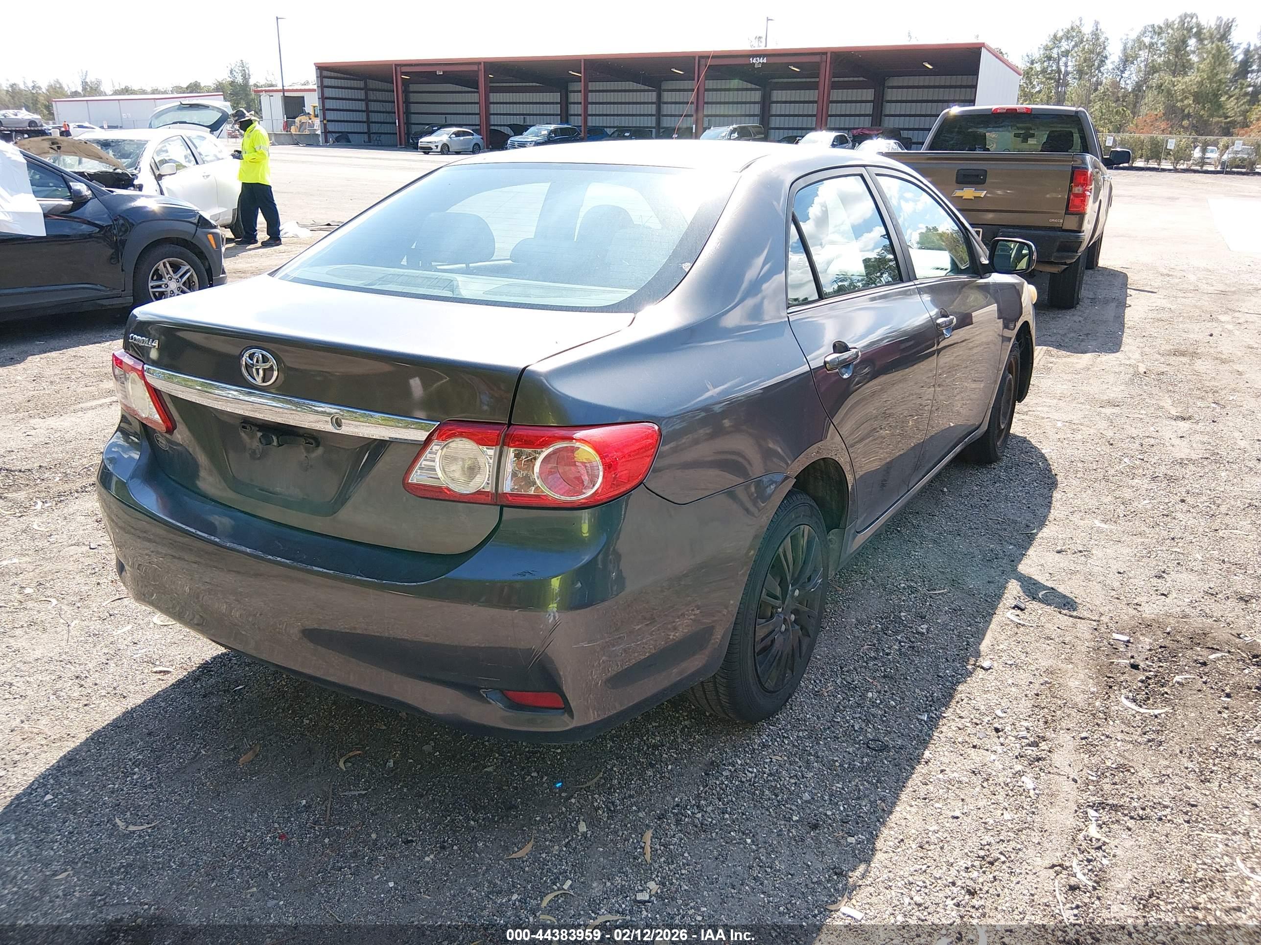 TOYOTA COROLLA image 4