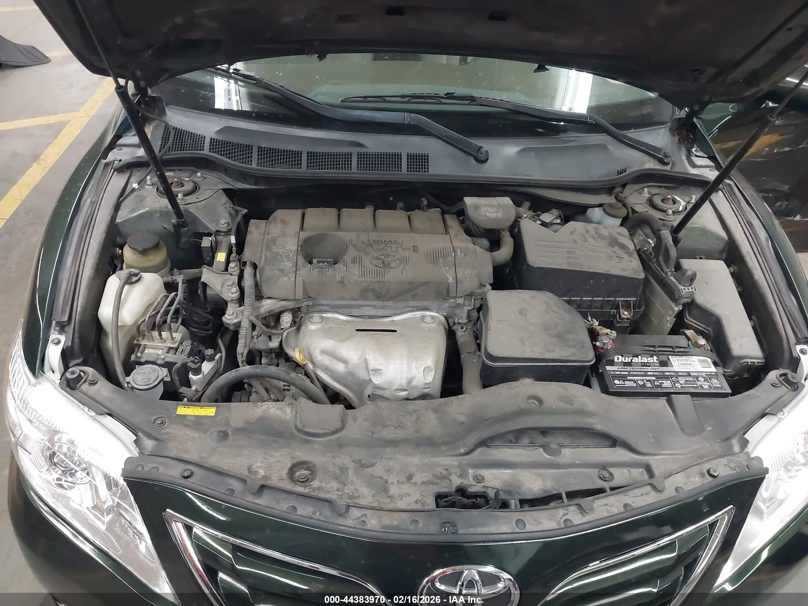TOYOTA CAMRY image 10