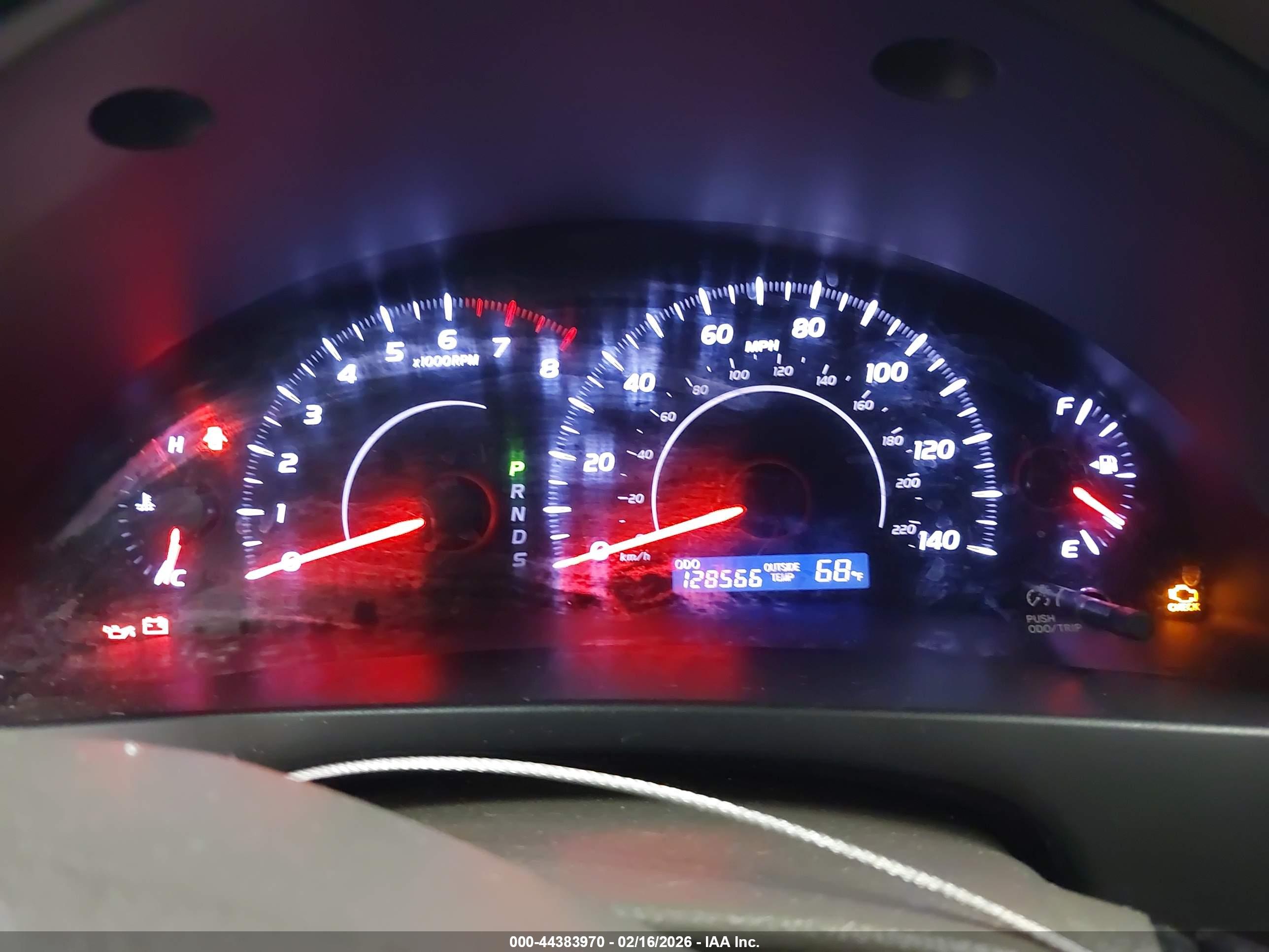 TOYOTA CAMRY image 7