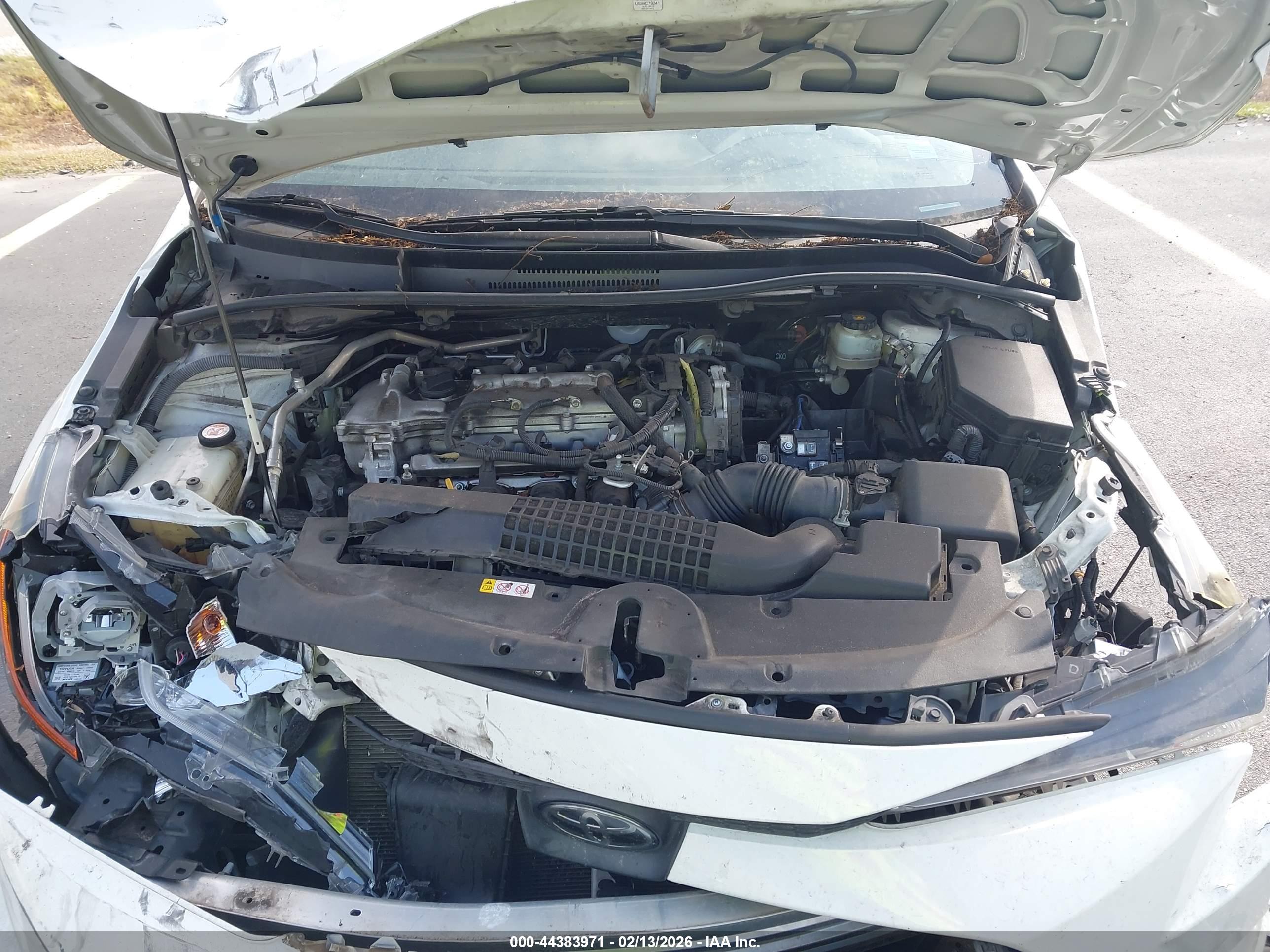 TOYOTA COROLLA image 10