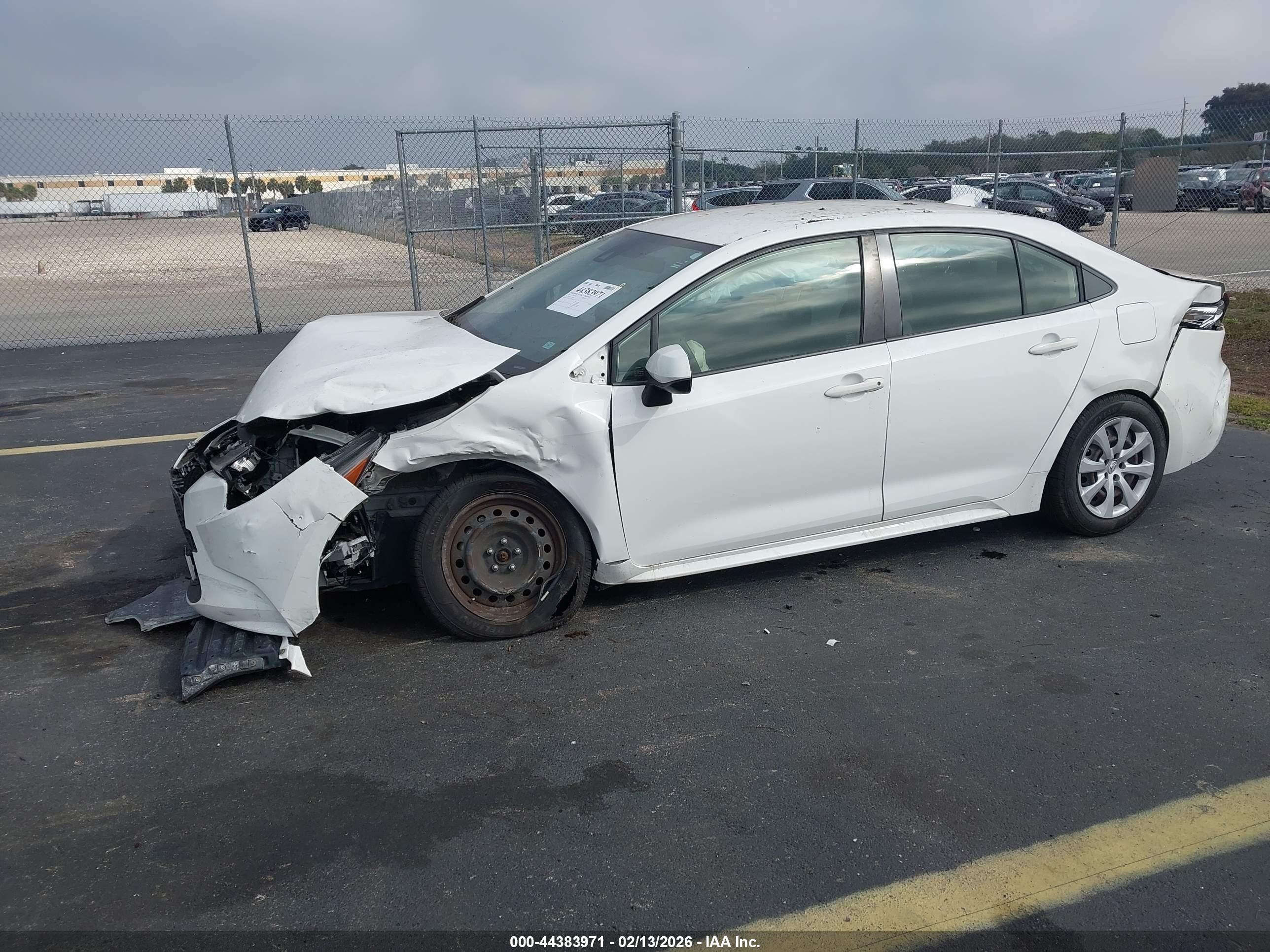 TOYOTA COROLLA image 2