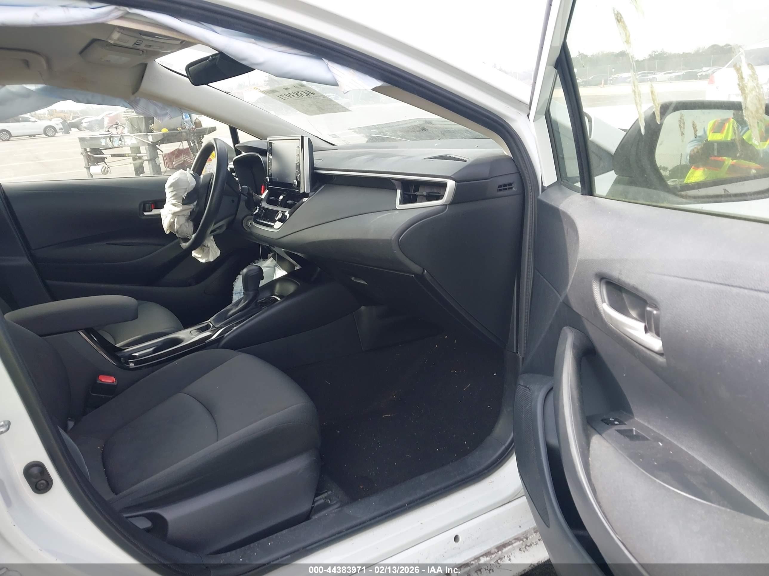 TOYOTA COROLLA image 5