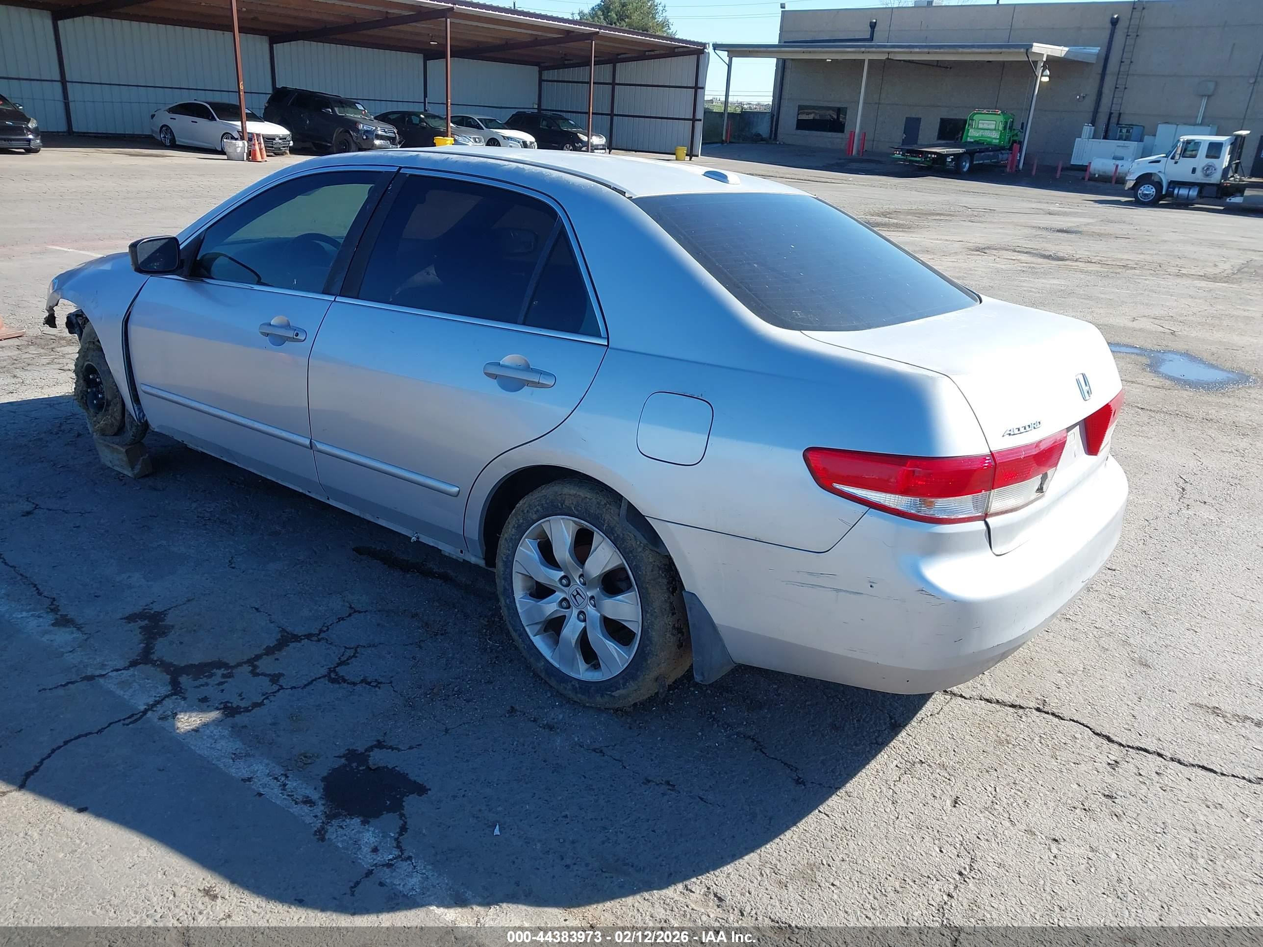 HONDA ACCORD image 3