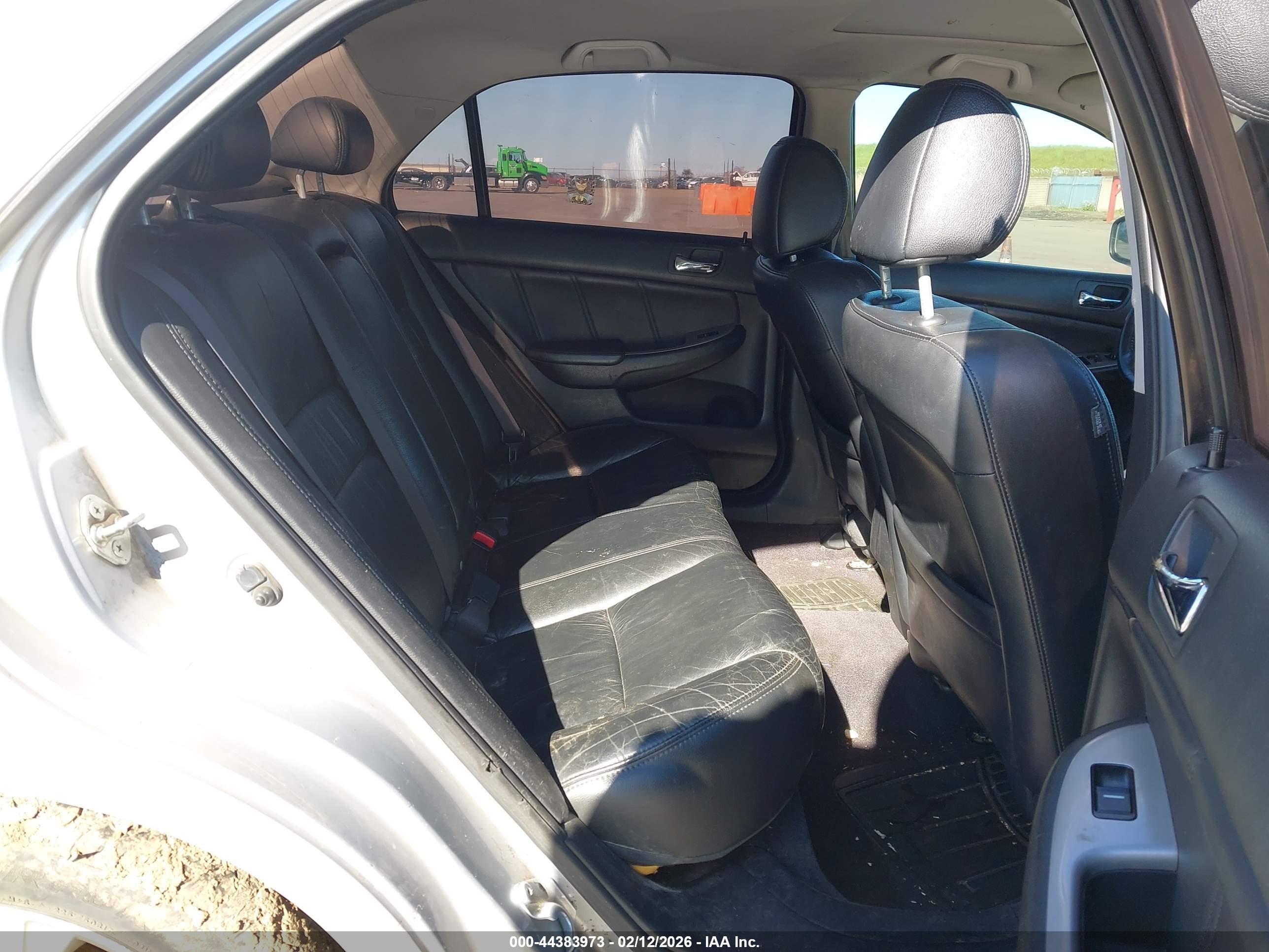 HONDA ACCORD image 8