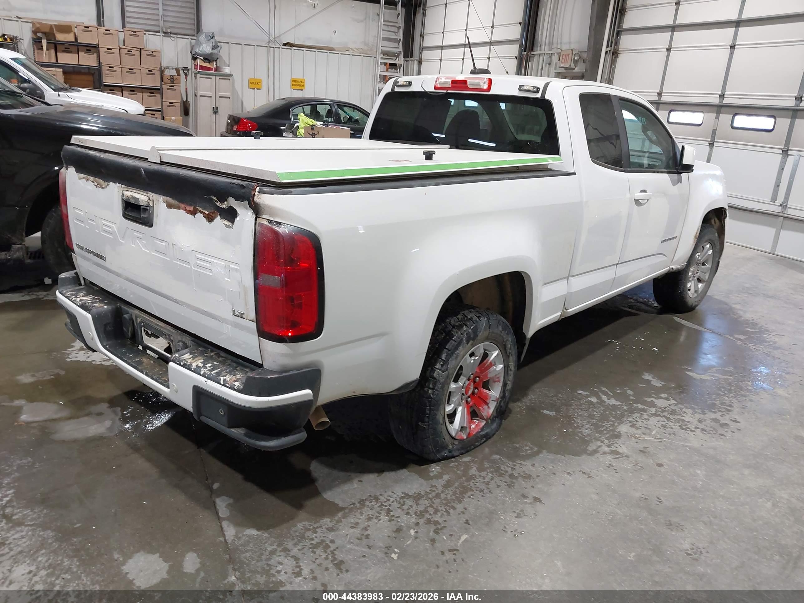 CHEVROLET COLORADO image 4