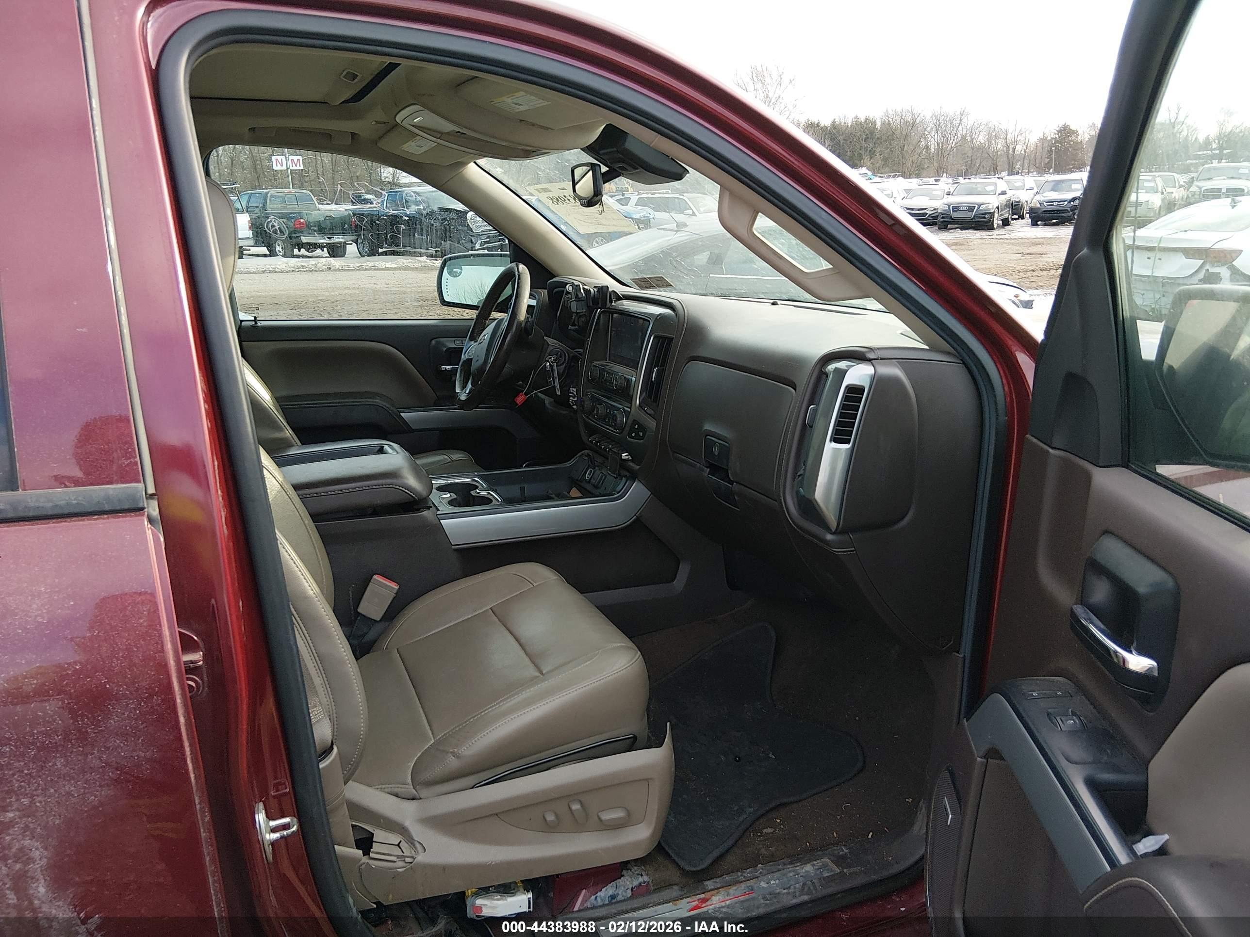 CHEVROLET SILVERADO image 5