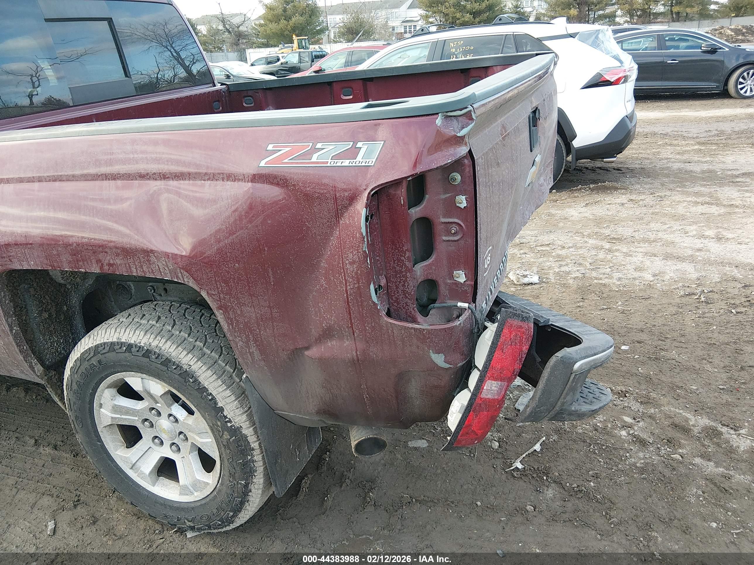 CHEVROLET SILVERADO image 6