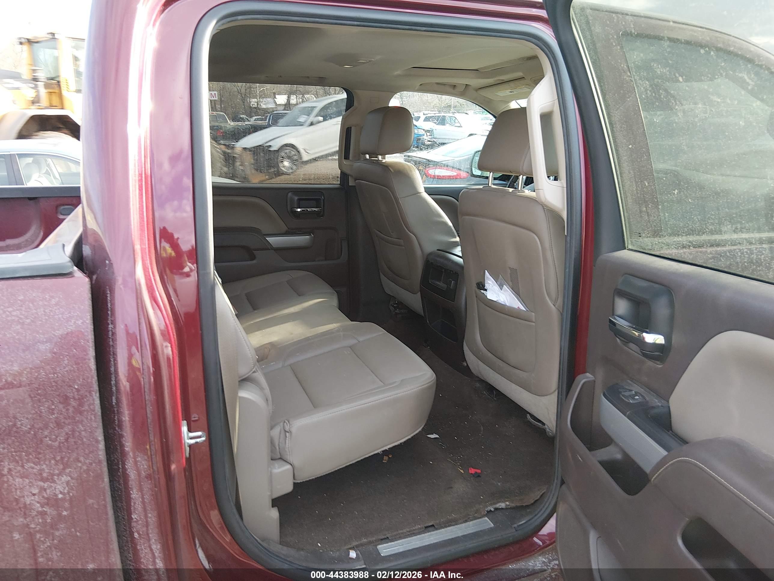 CHEVROLET SILVERADO image 8