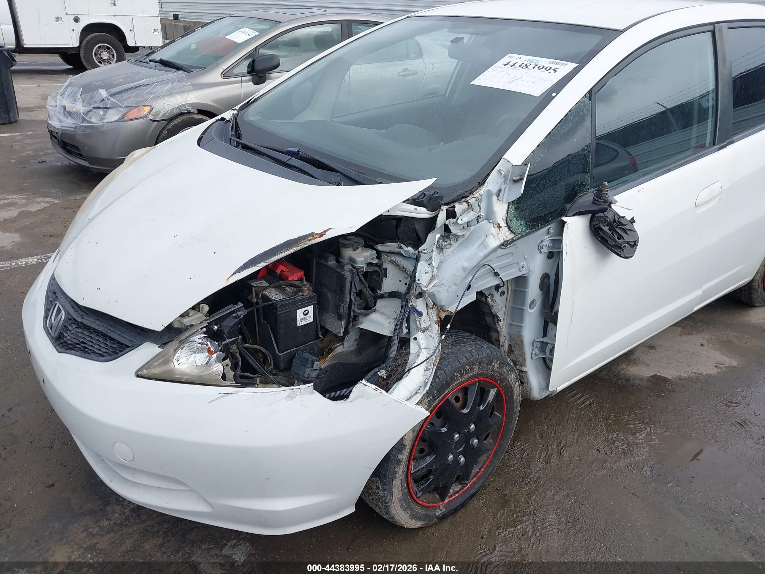 HONDA FIT image 6