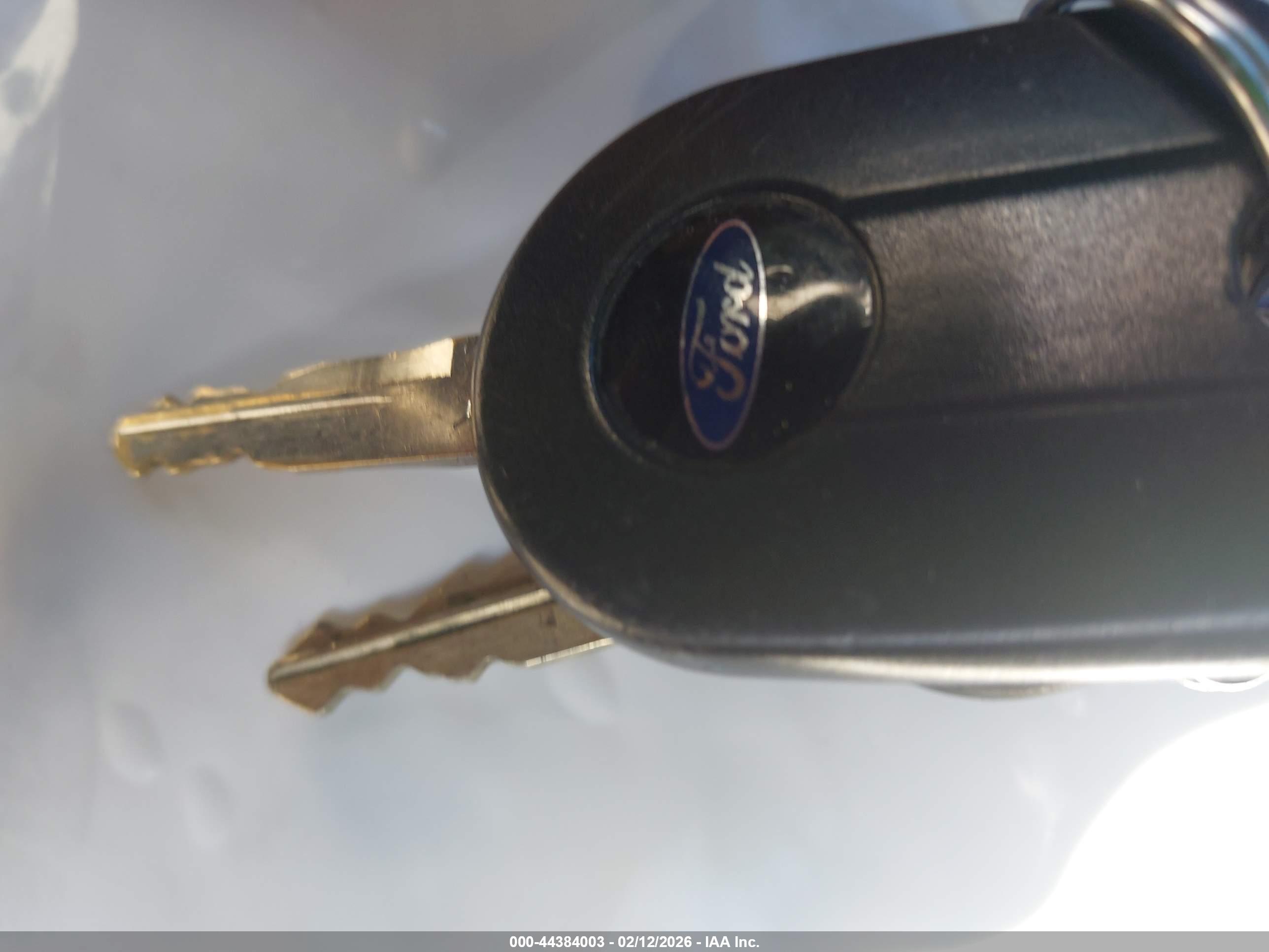 FORD ESCAPE image 11
