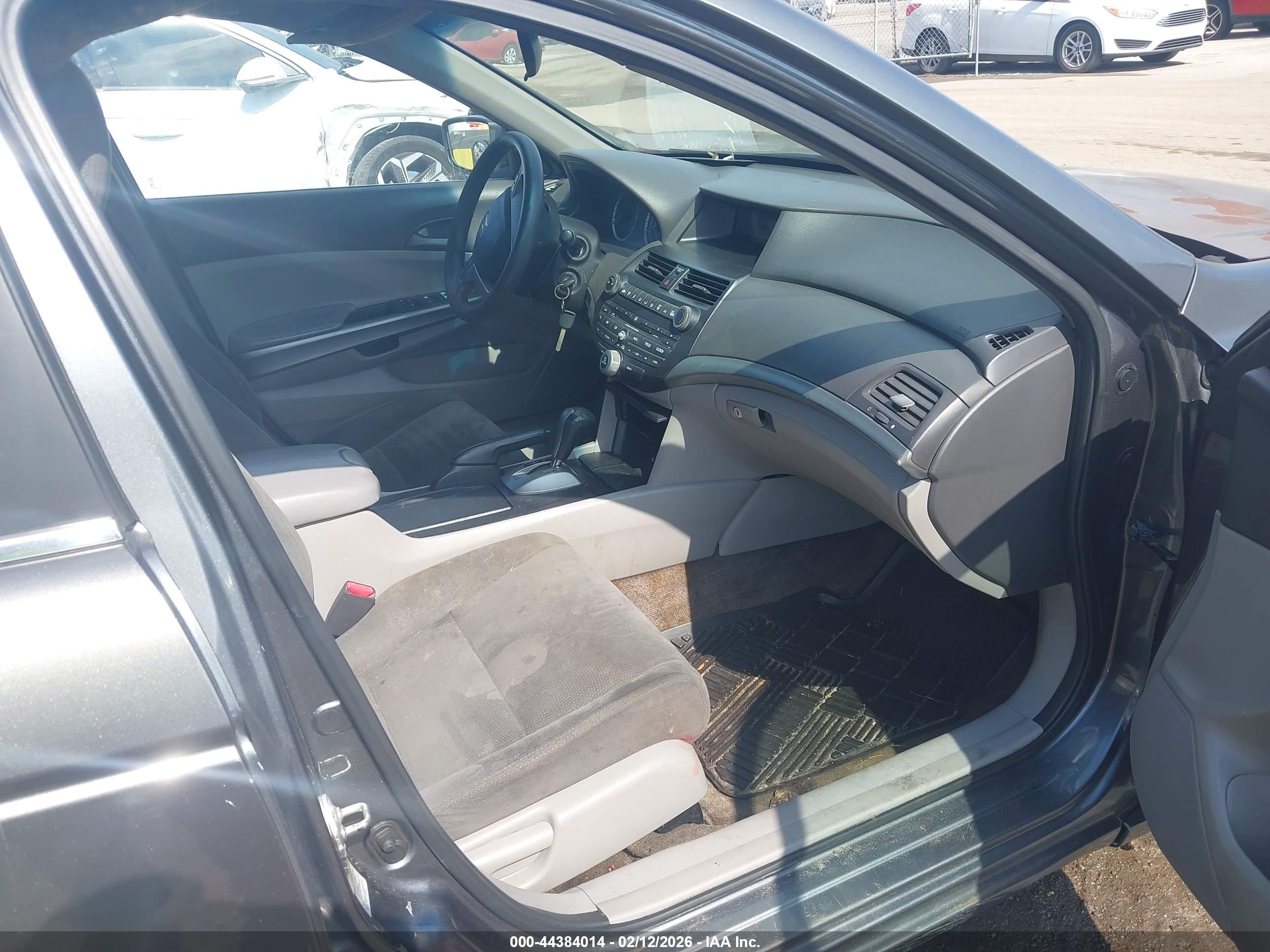HONDA ACCORD image 5