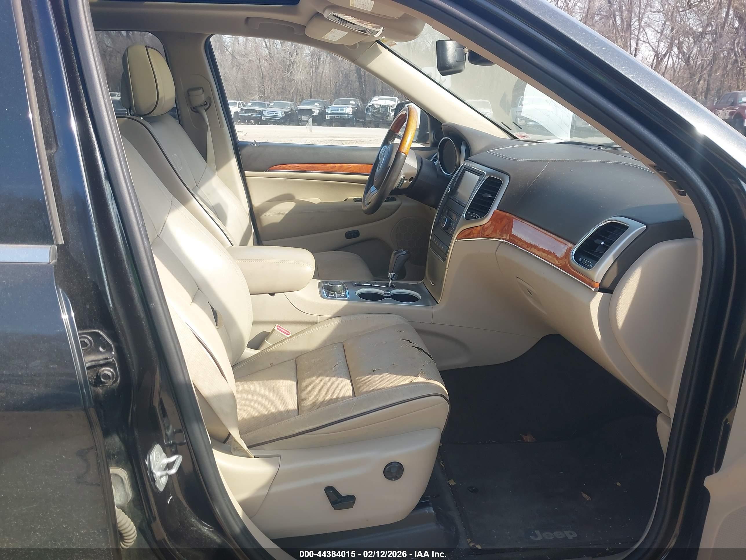 JEEP GRAND image 5