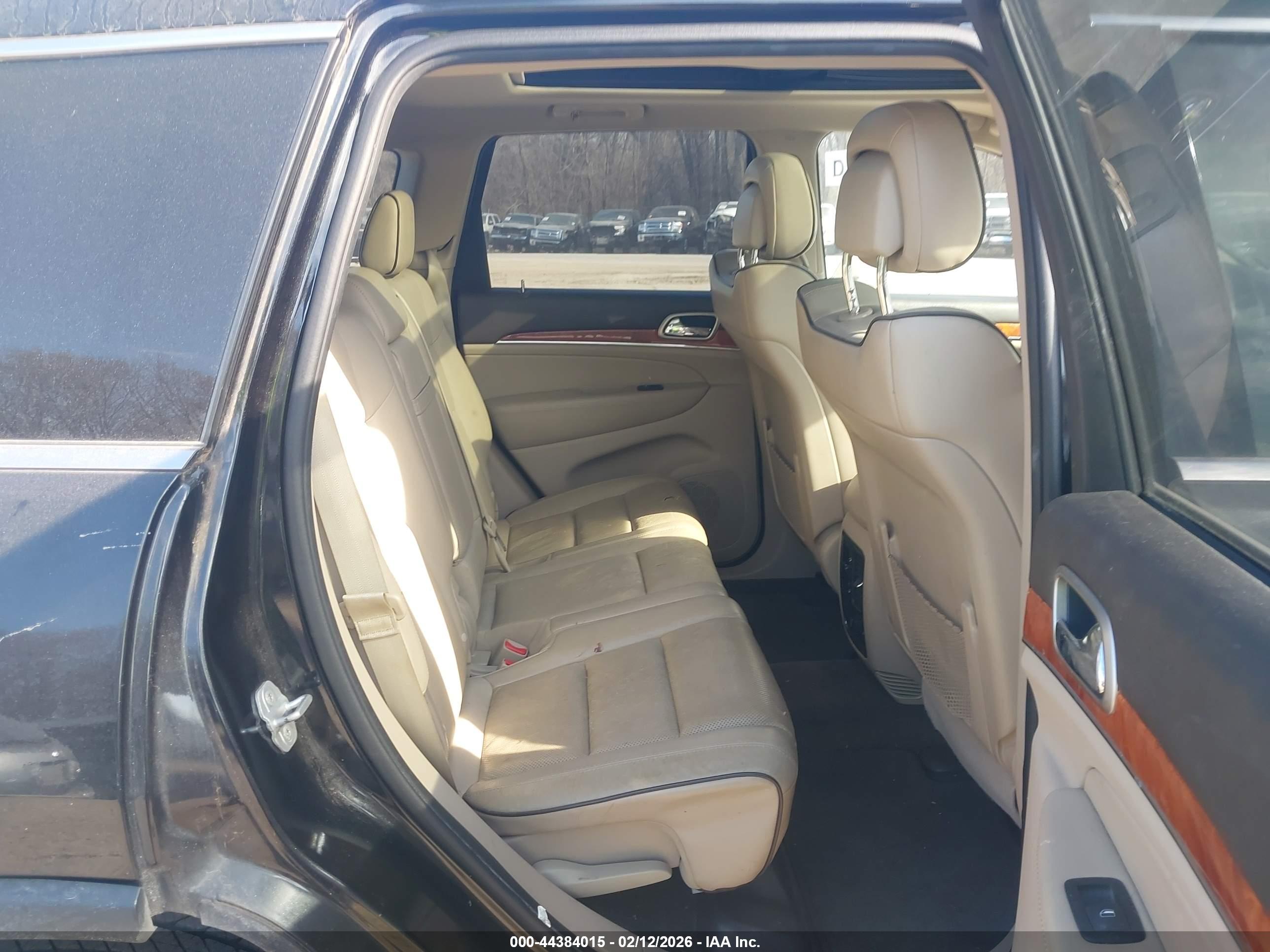 JEEP GRAND image 8