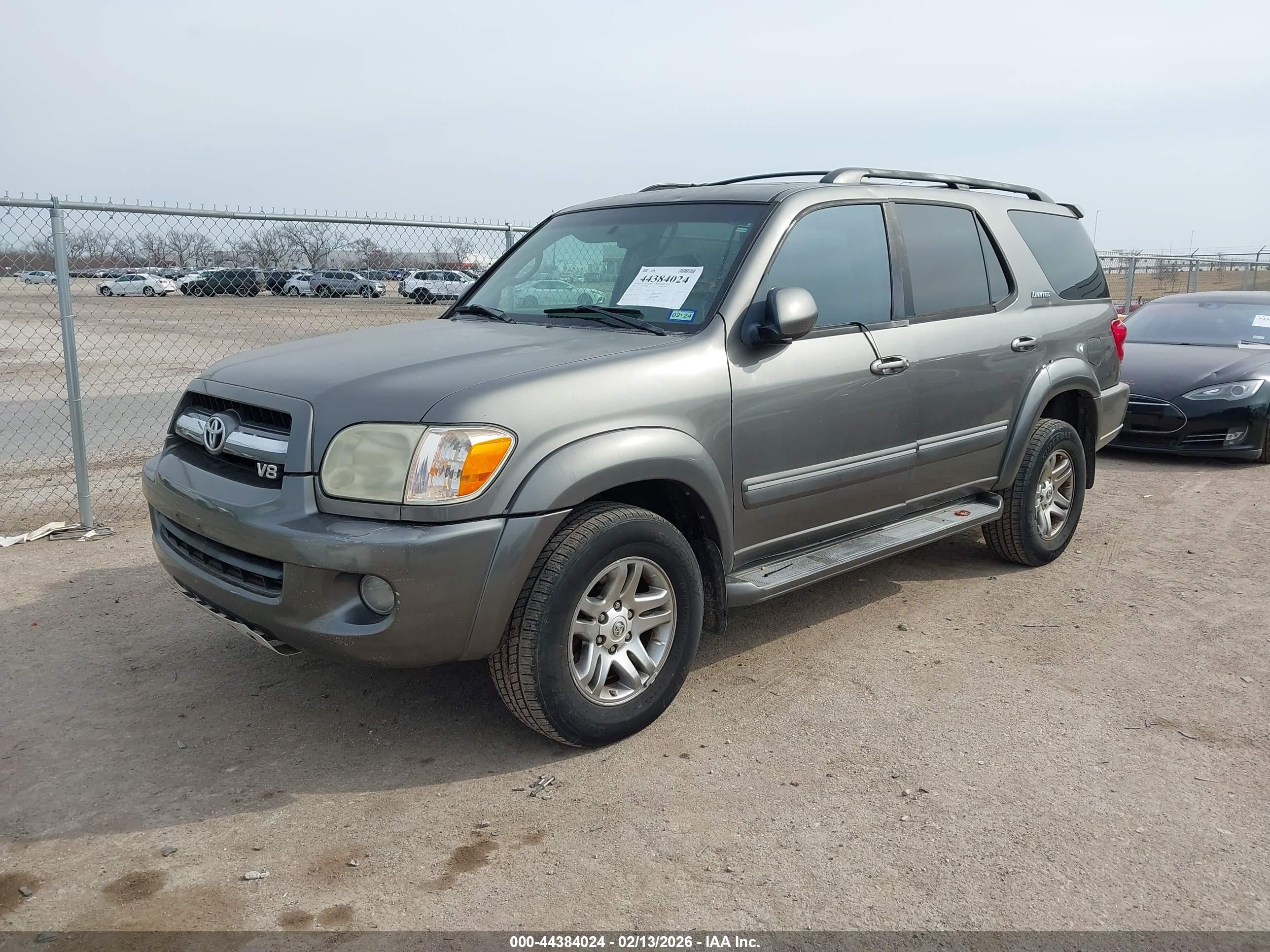 TOYOTA SEQUOIA image 2