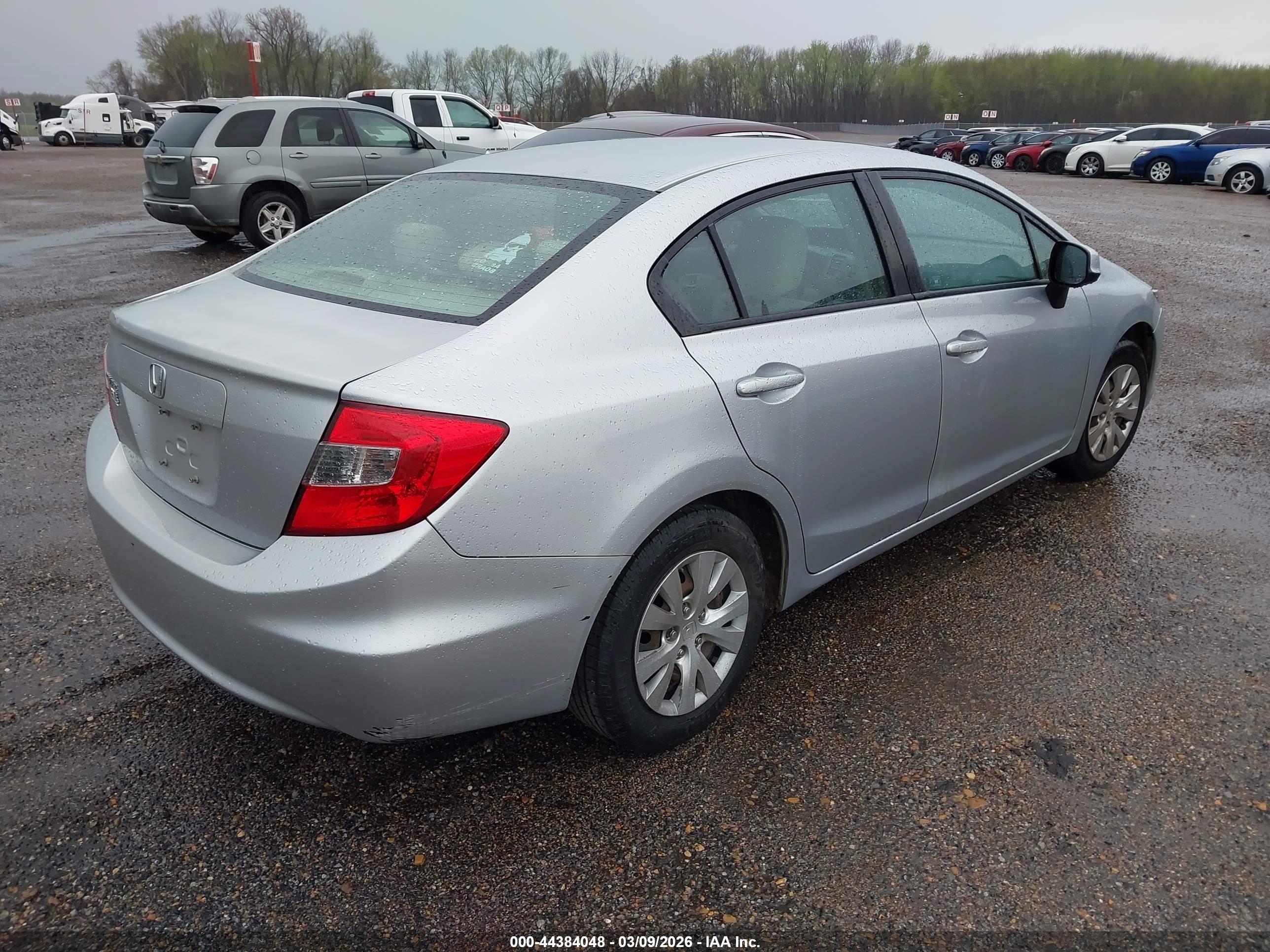 HONDA CIVIC image 4