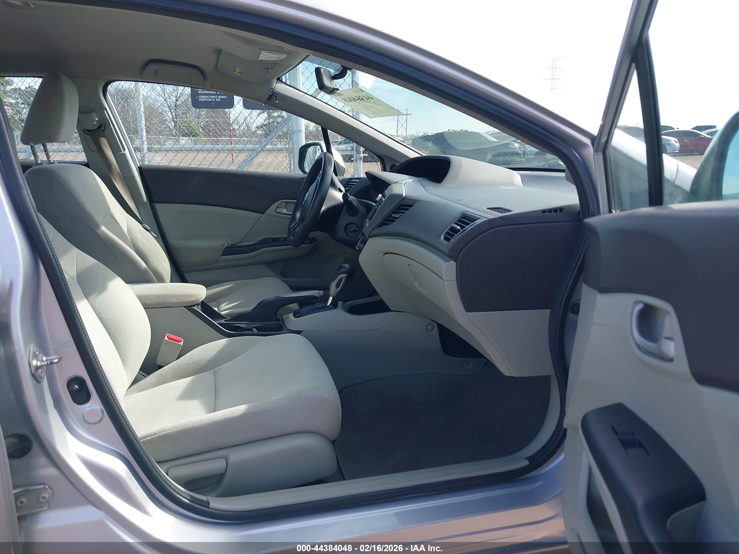 HONDA CIVIC image 5