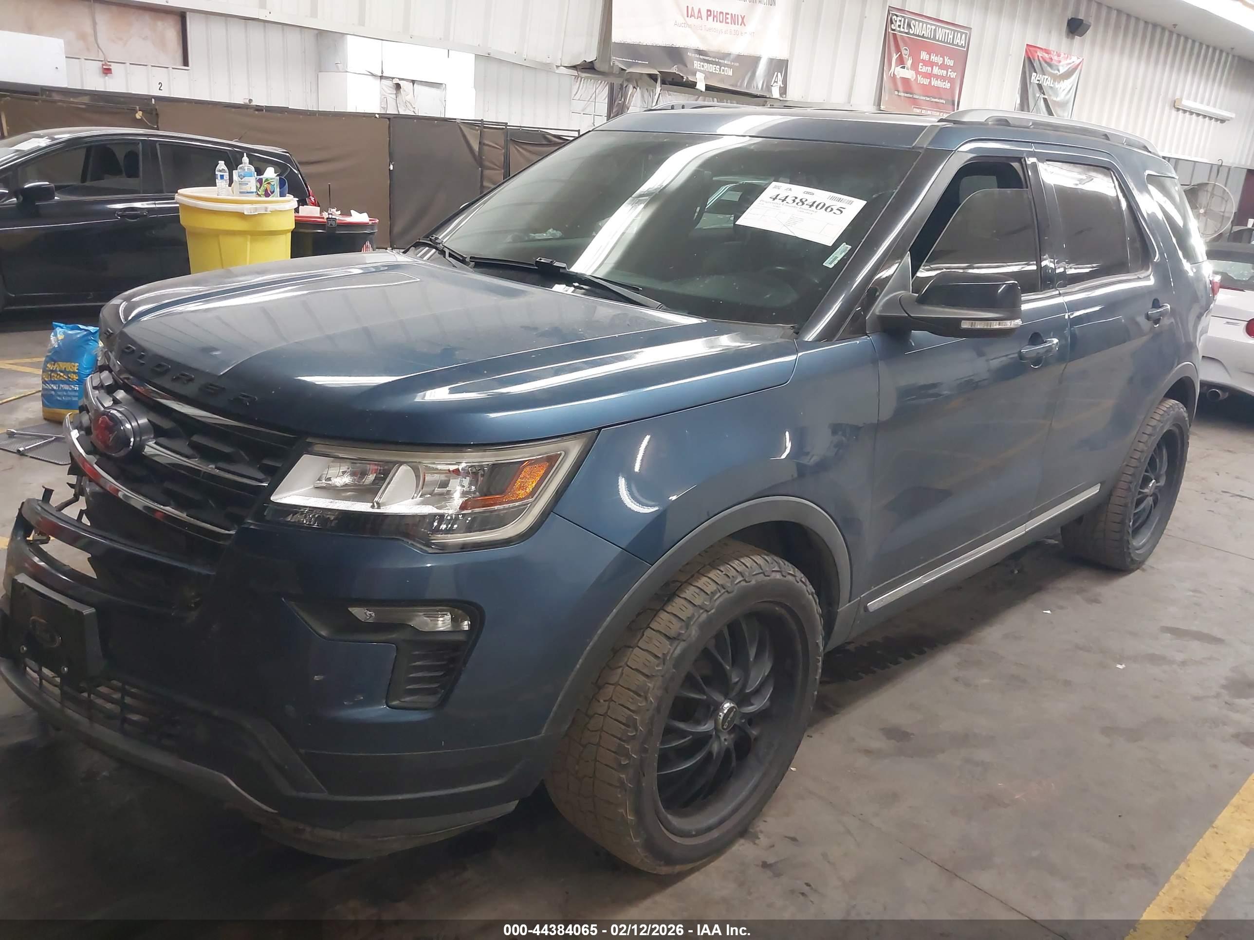 FORD EXPLORER image 2