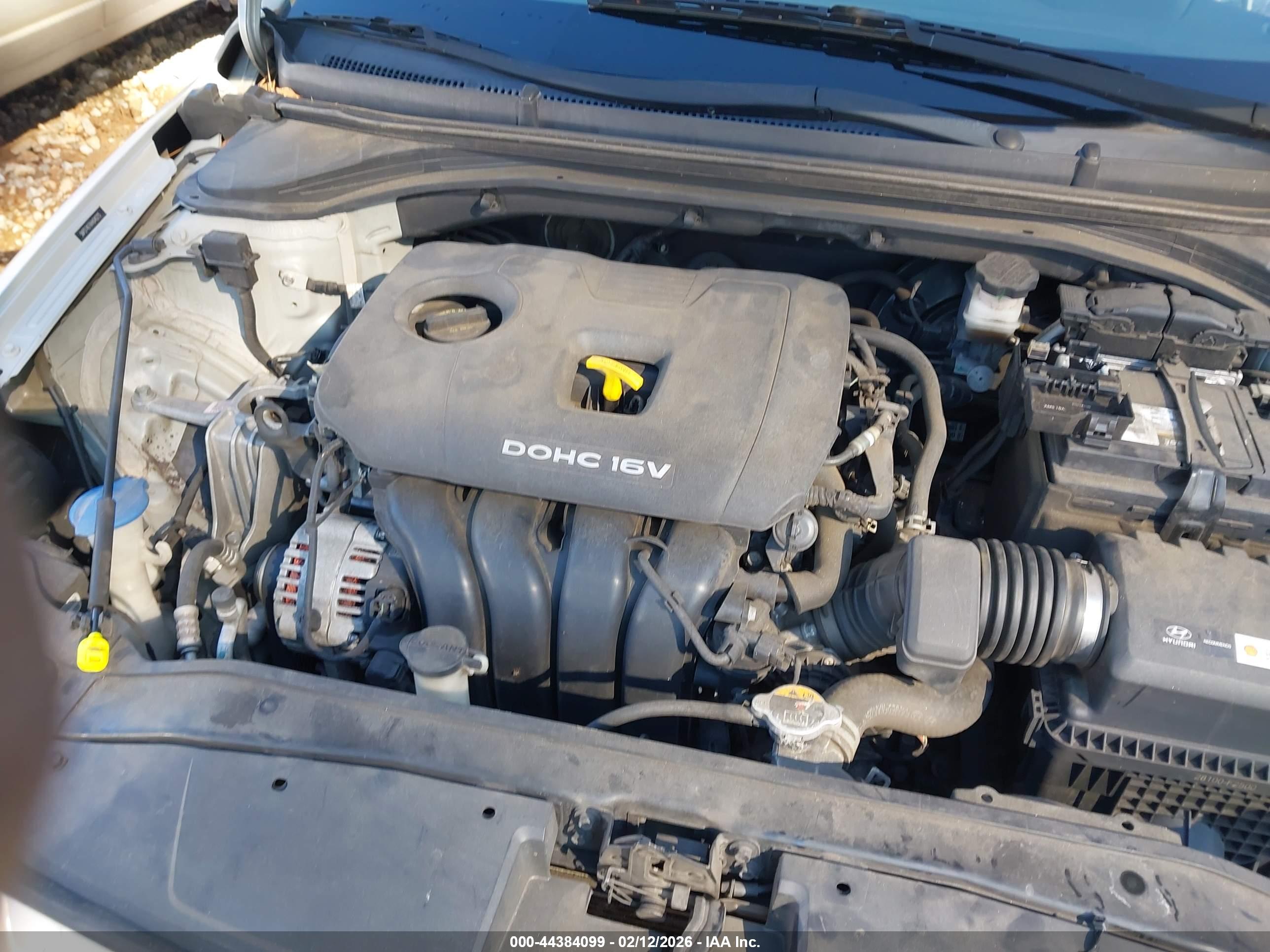 HYUNDAI ELANTRA image 10