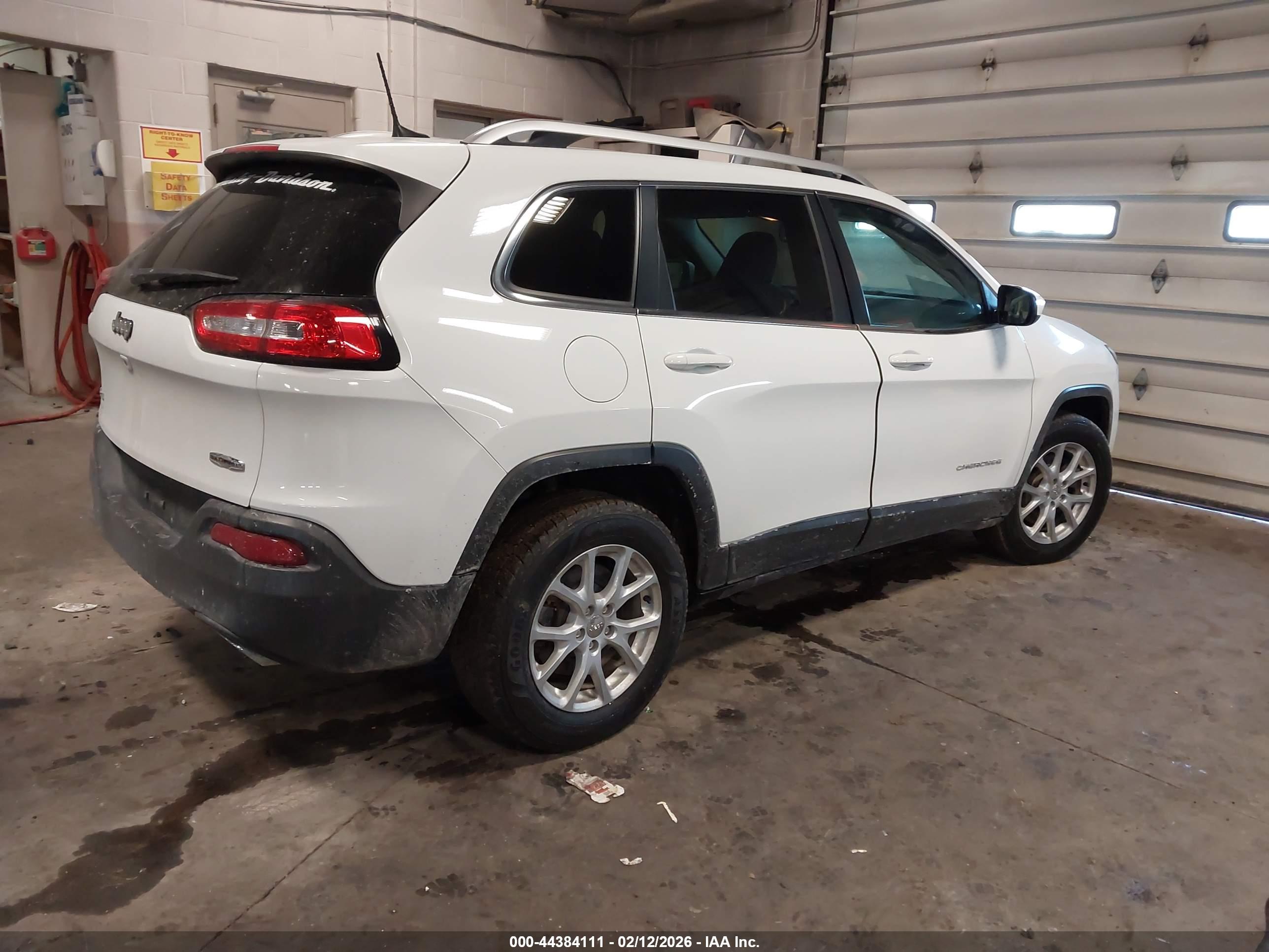 JEEP CHEROKEE image 4