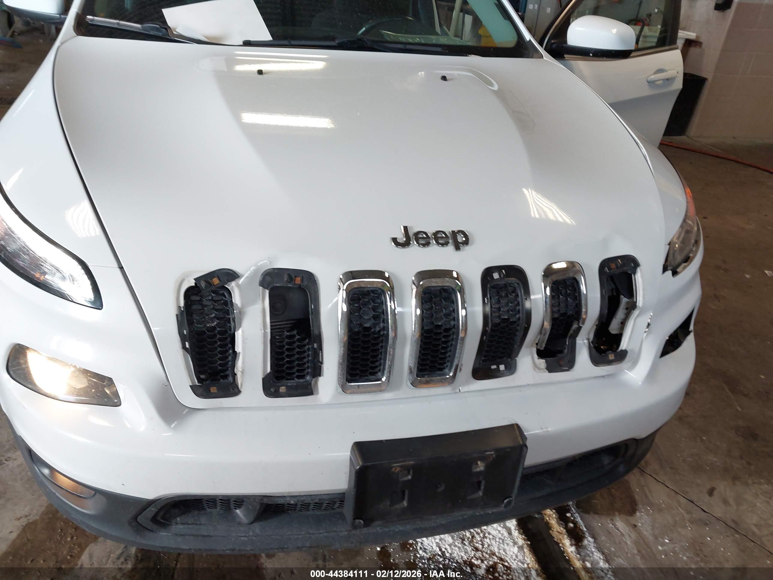 JEEP CHEROKEE image 6