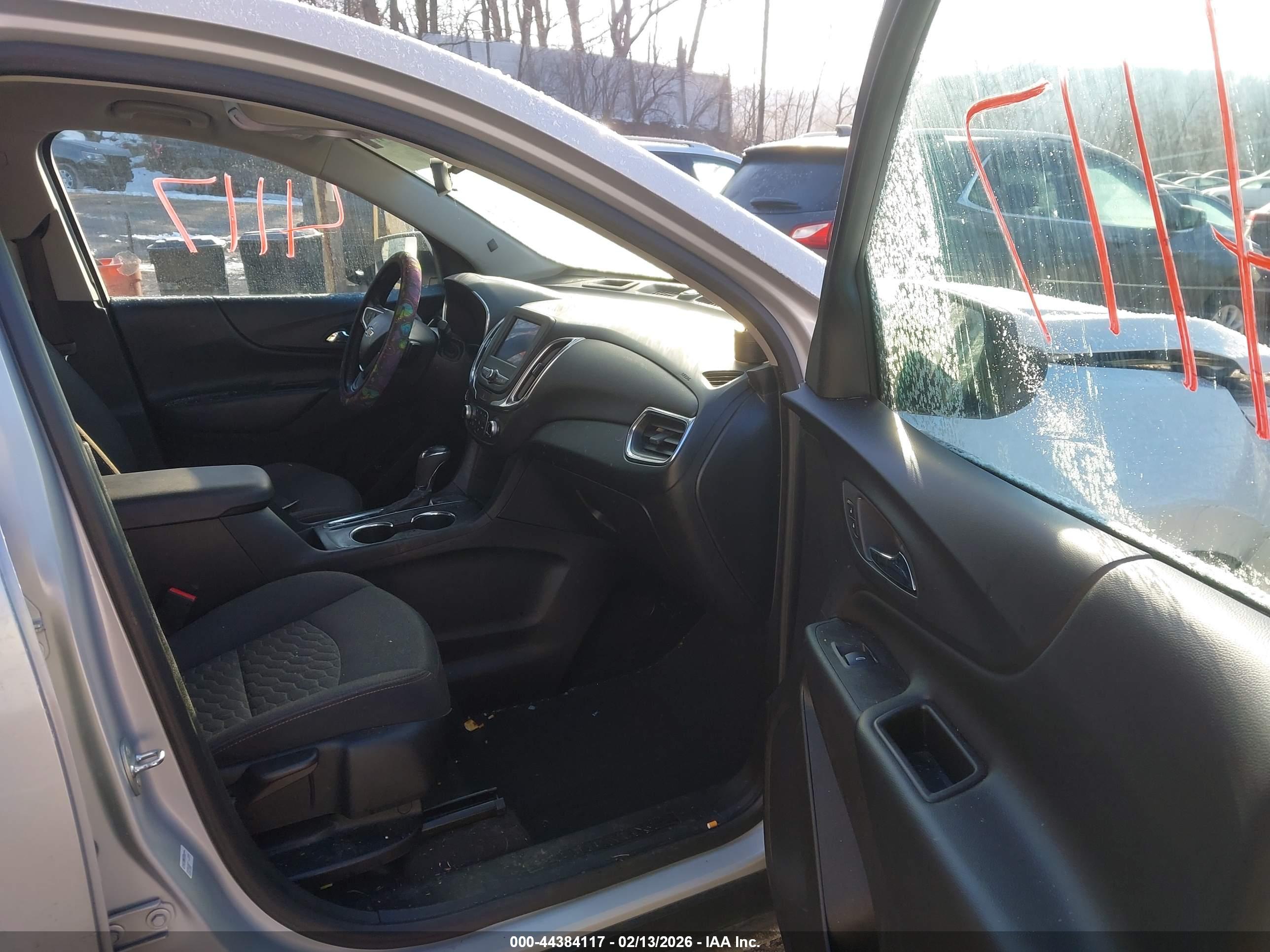 CHEVROLET EQUINOX image 5