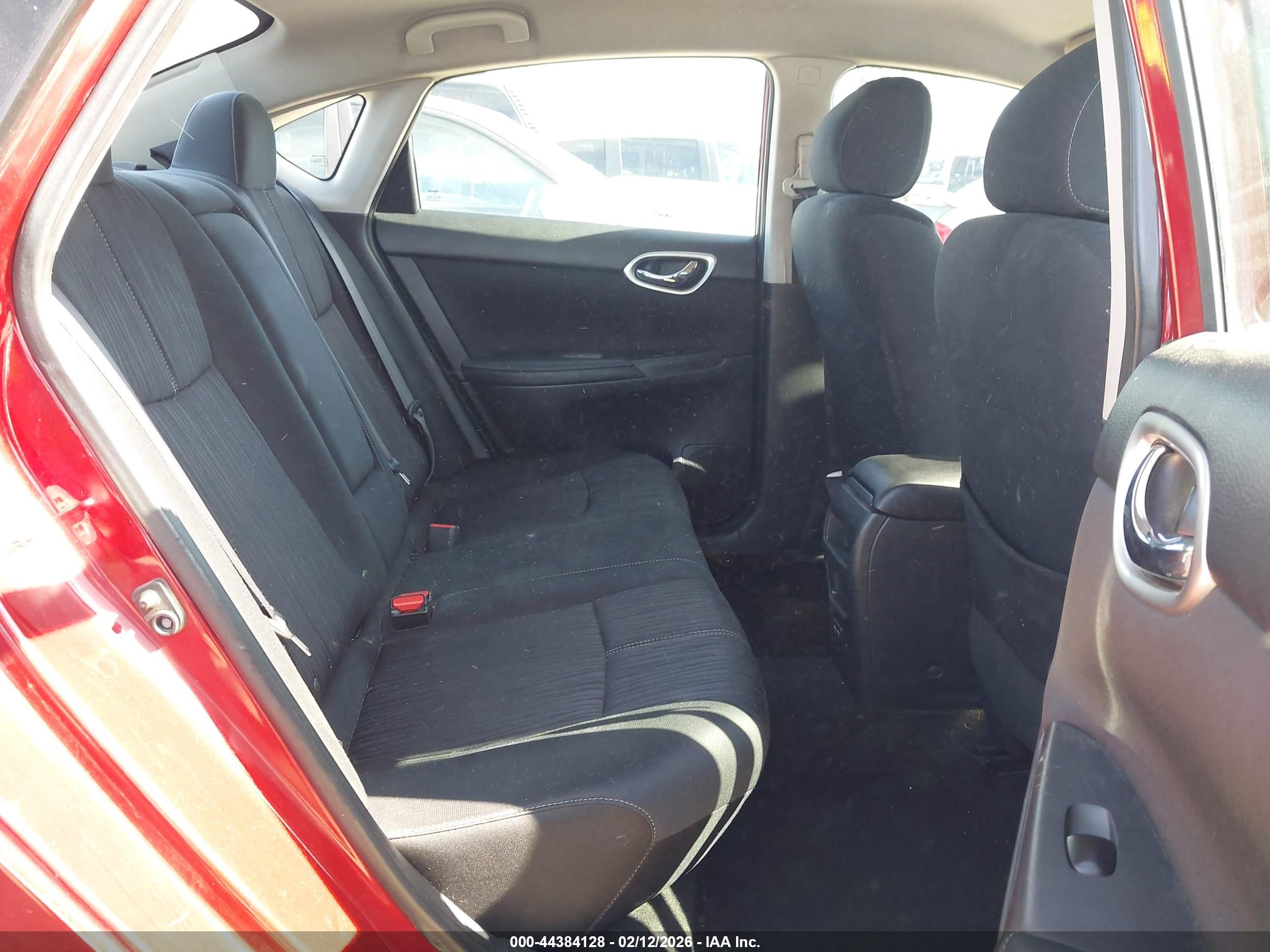 NISSAN SENTRA image 8