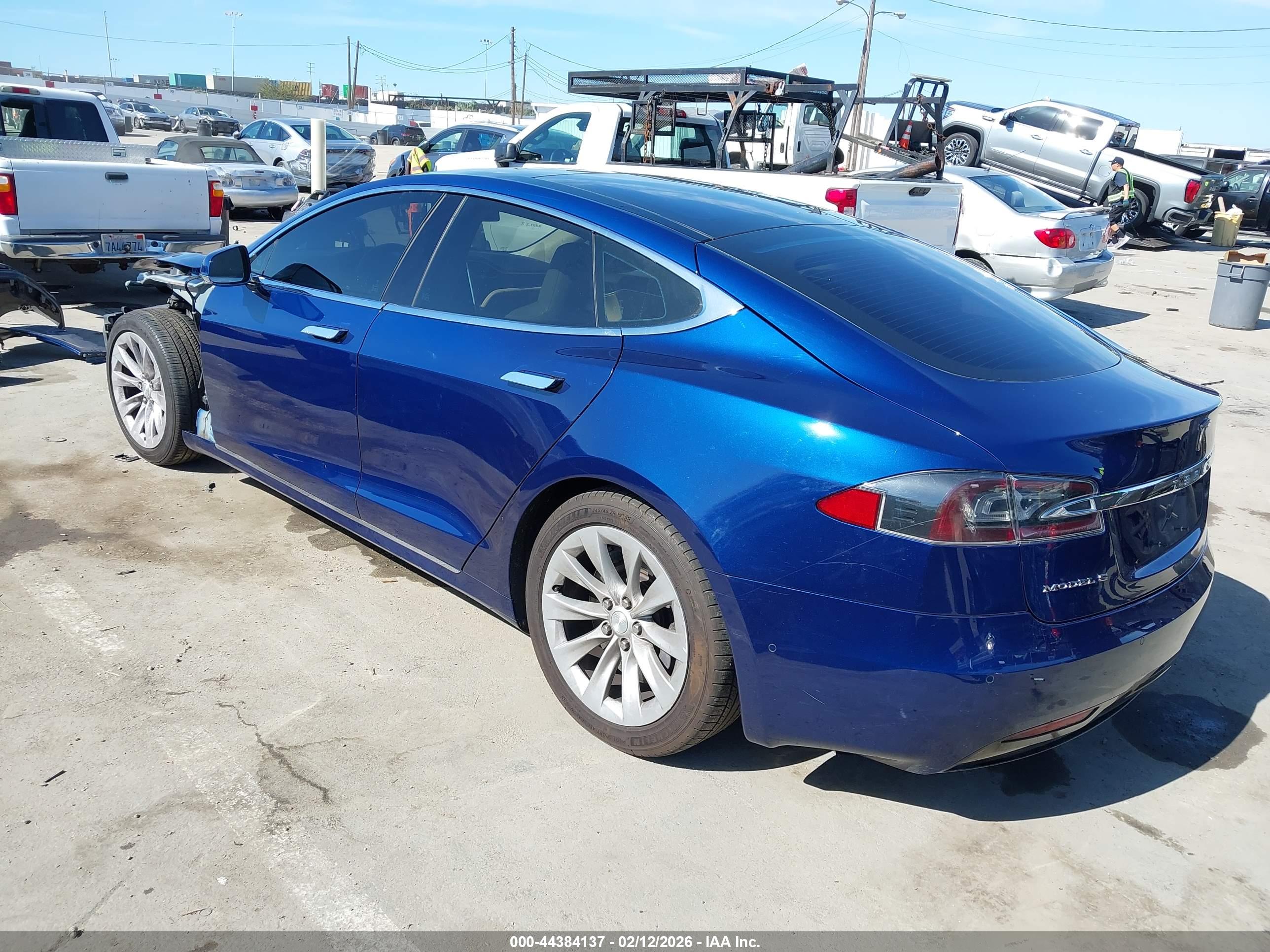 TESLA MODEL image 3