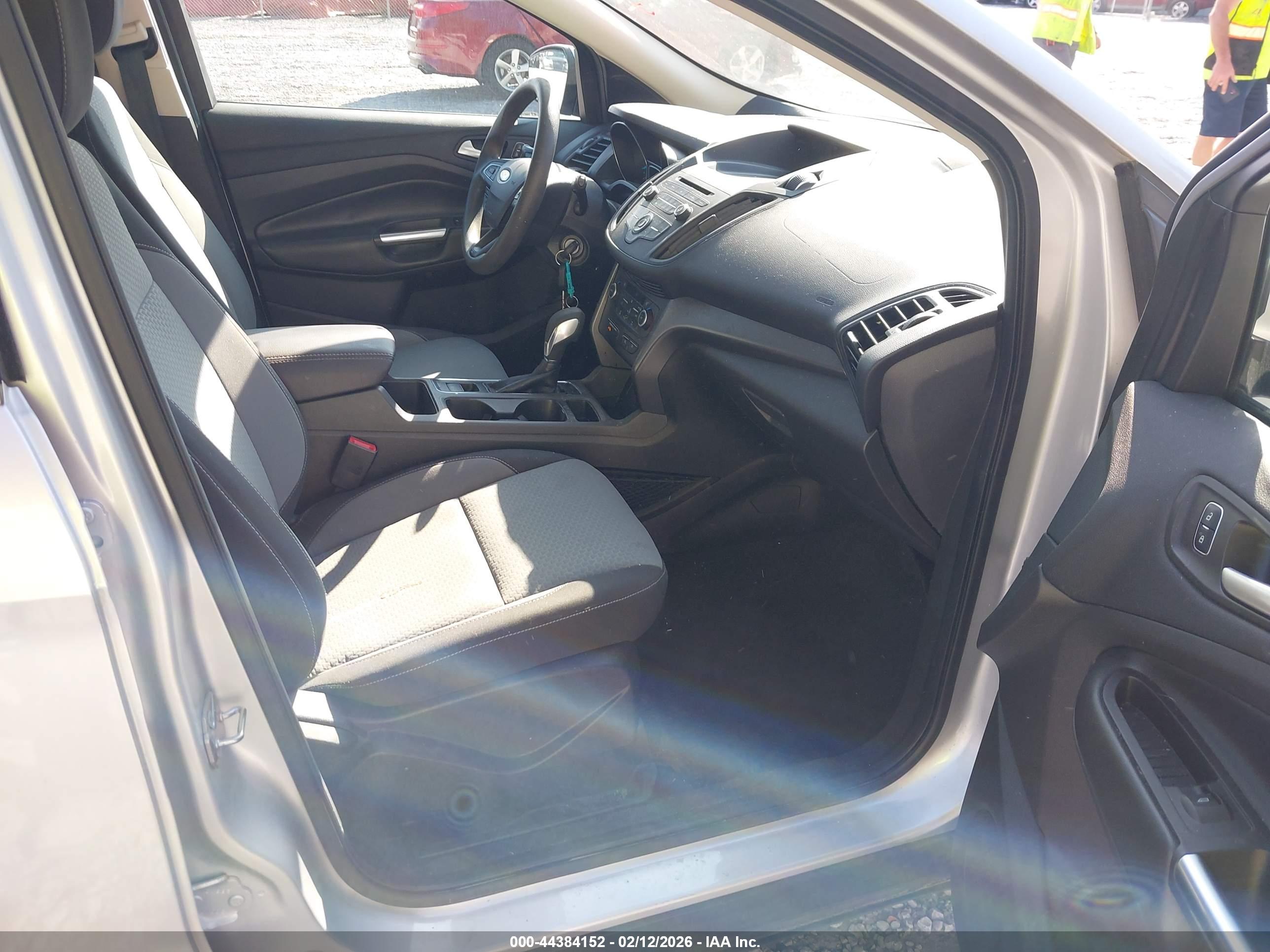 FORD ESCAPE image 5