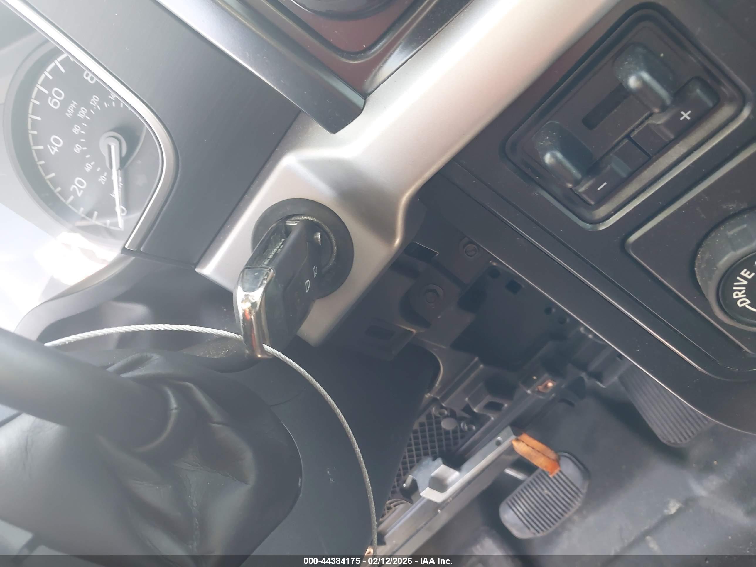 FORD F-150 image 11
