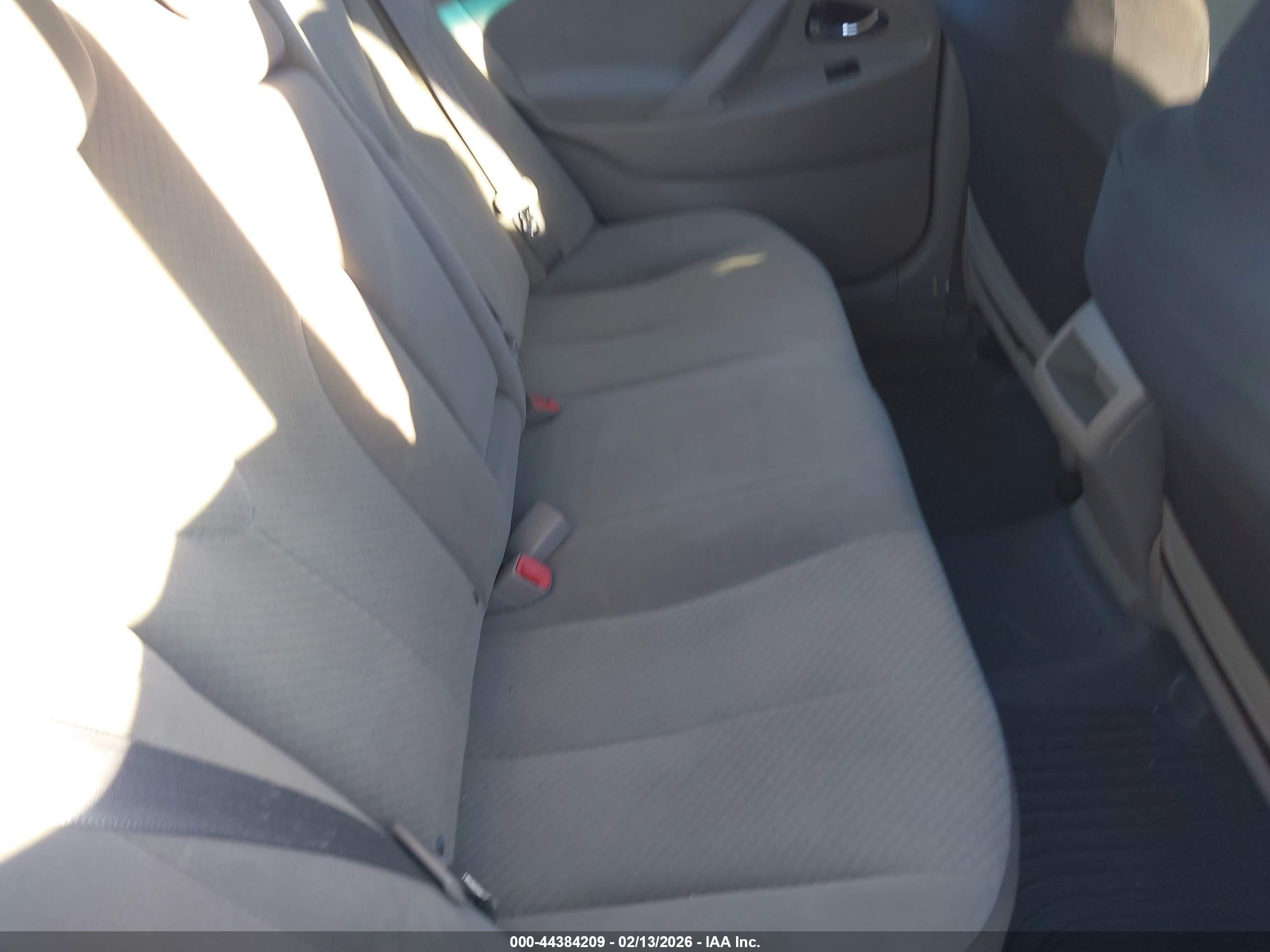 TOYOTA CAMRY image 8