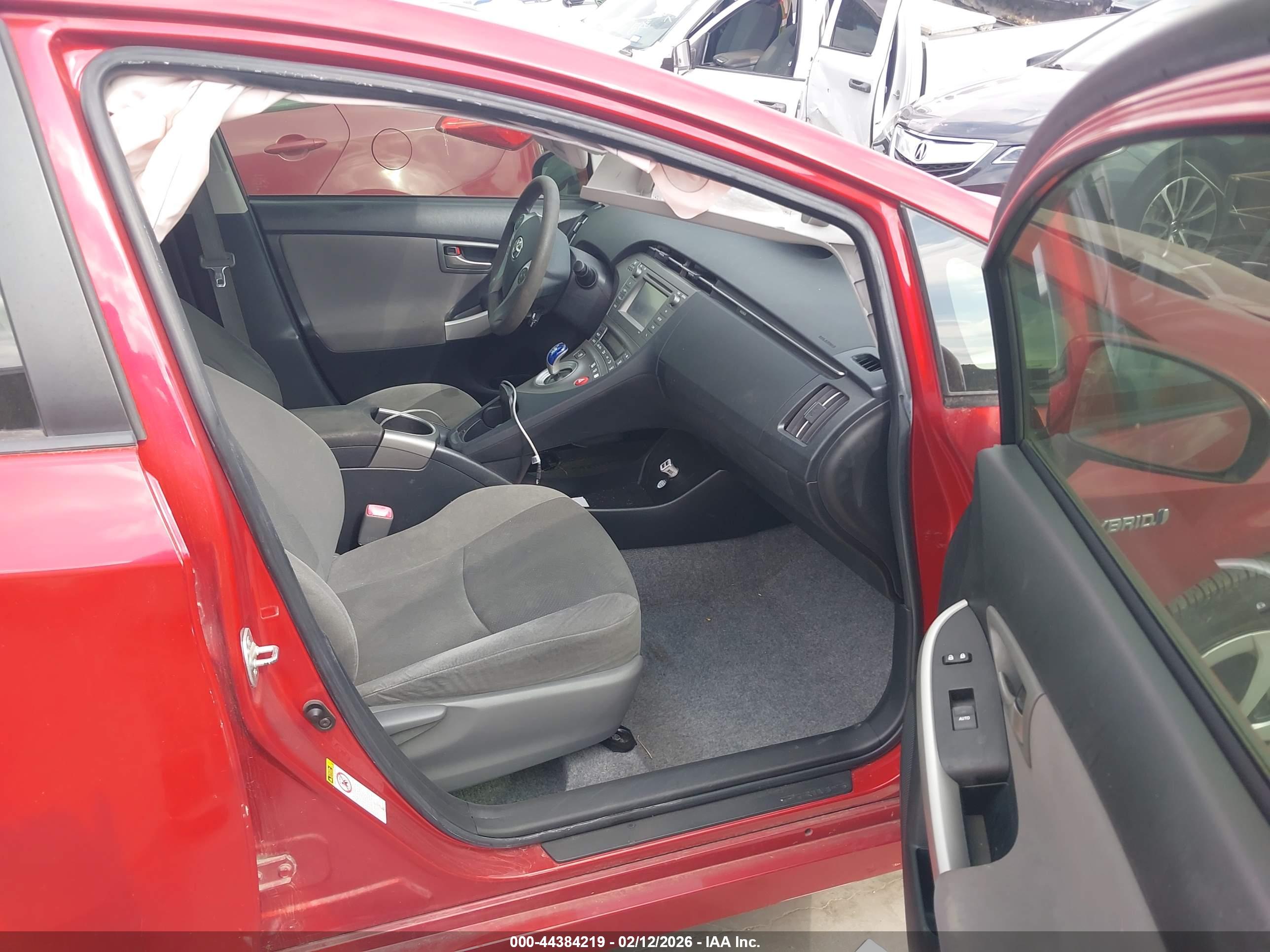 TOYOTA PRIUS image 5