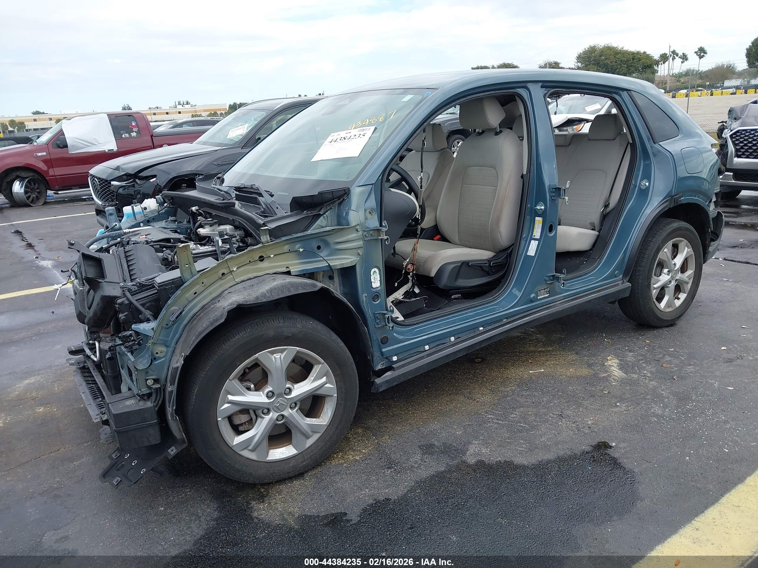 HONDA HR-V image 2