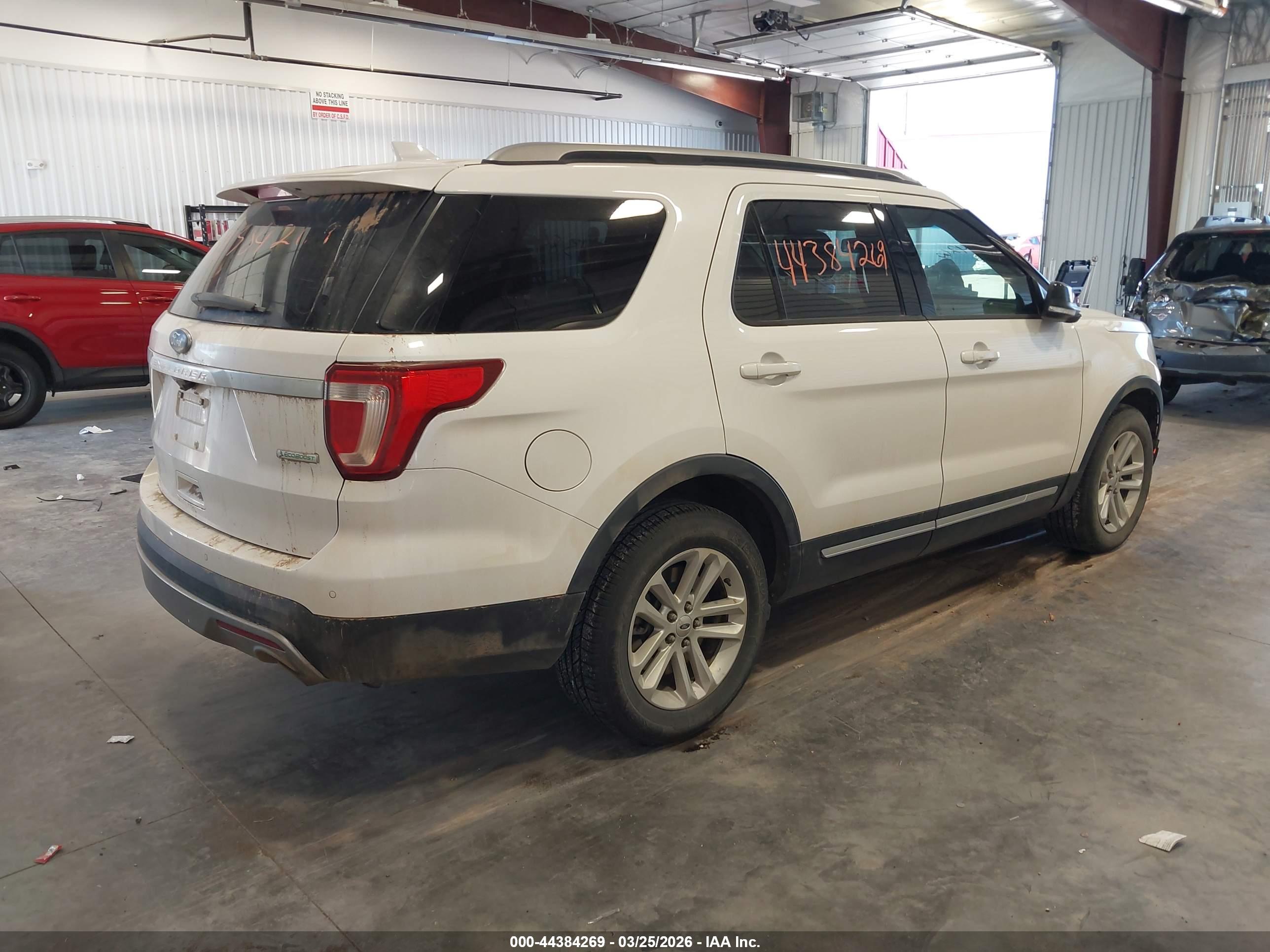 FORD EXPLORER image 4