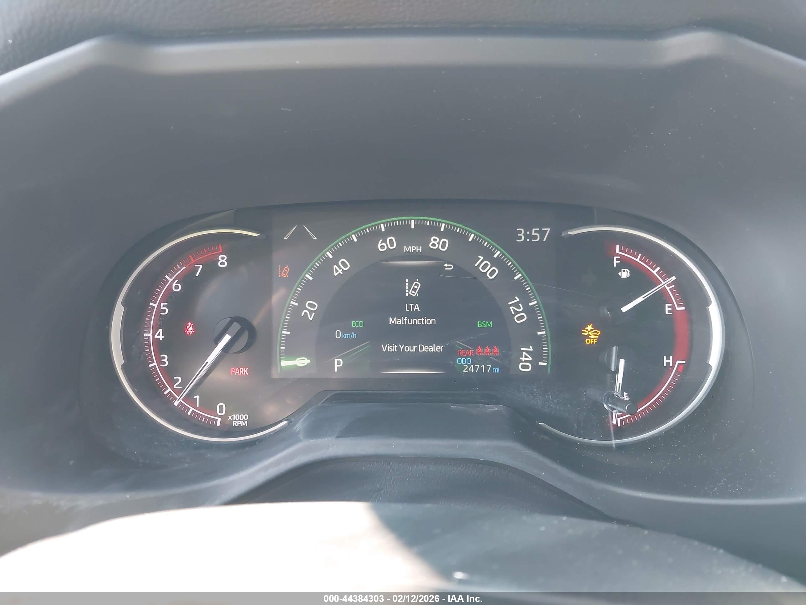 TOYOTA RAV4 image 7