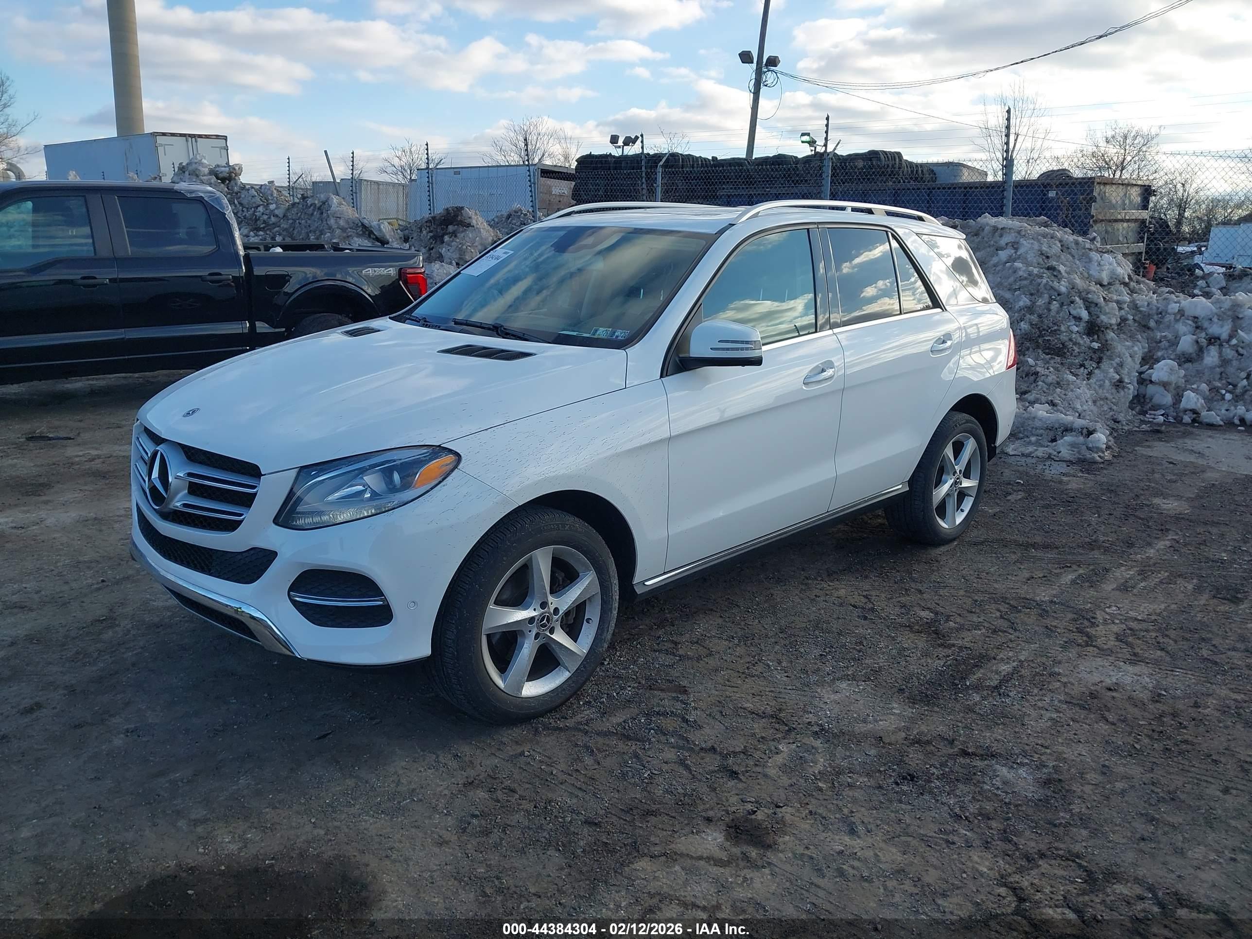 MERCEDES-BENZ GLE image 2