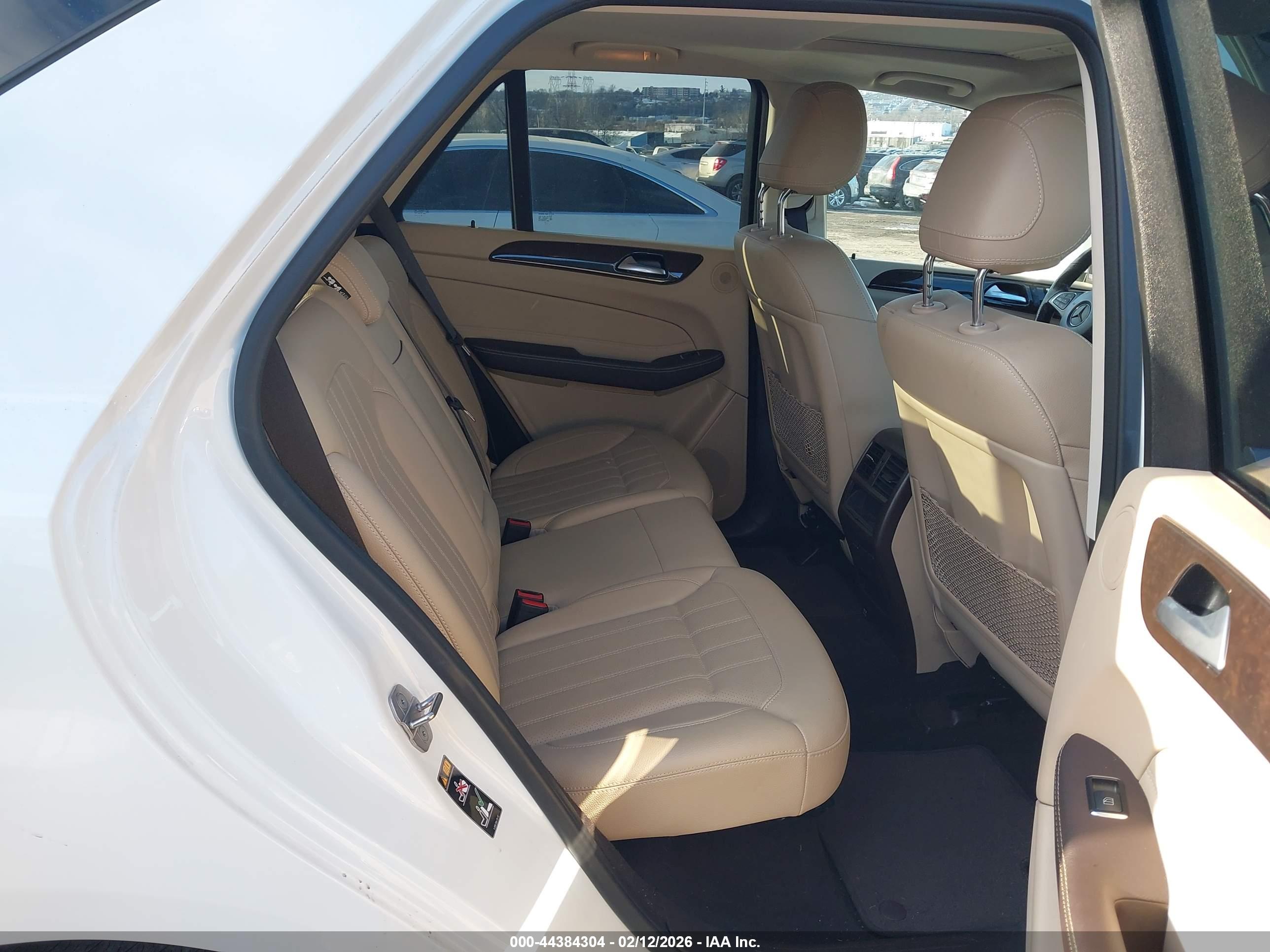 MERCEDES-BENZ GLE image 8