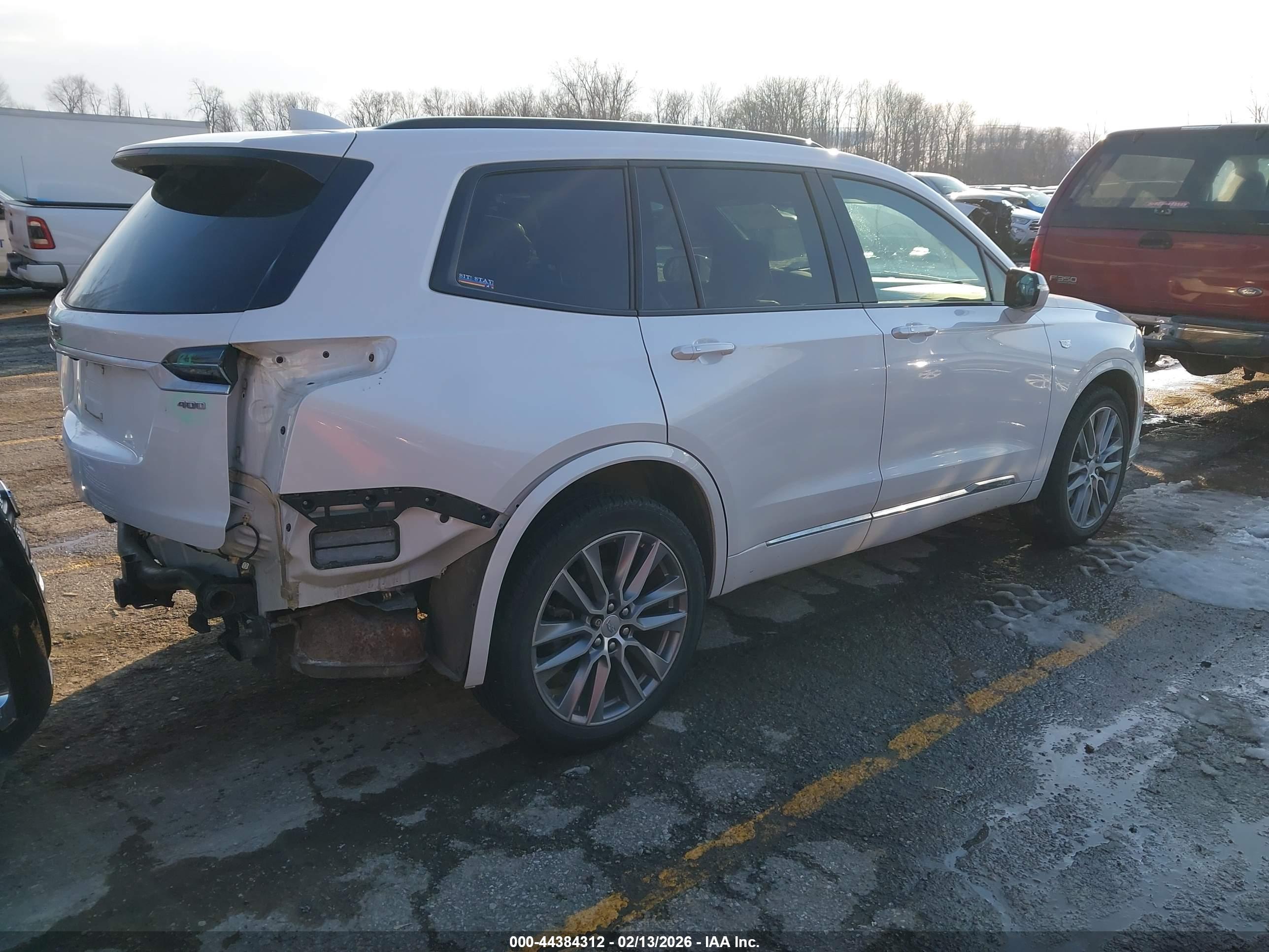 CADILLAC XT6 image 4