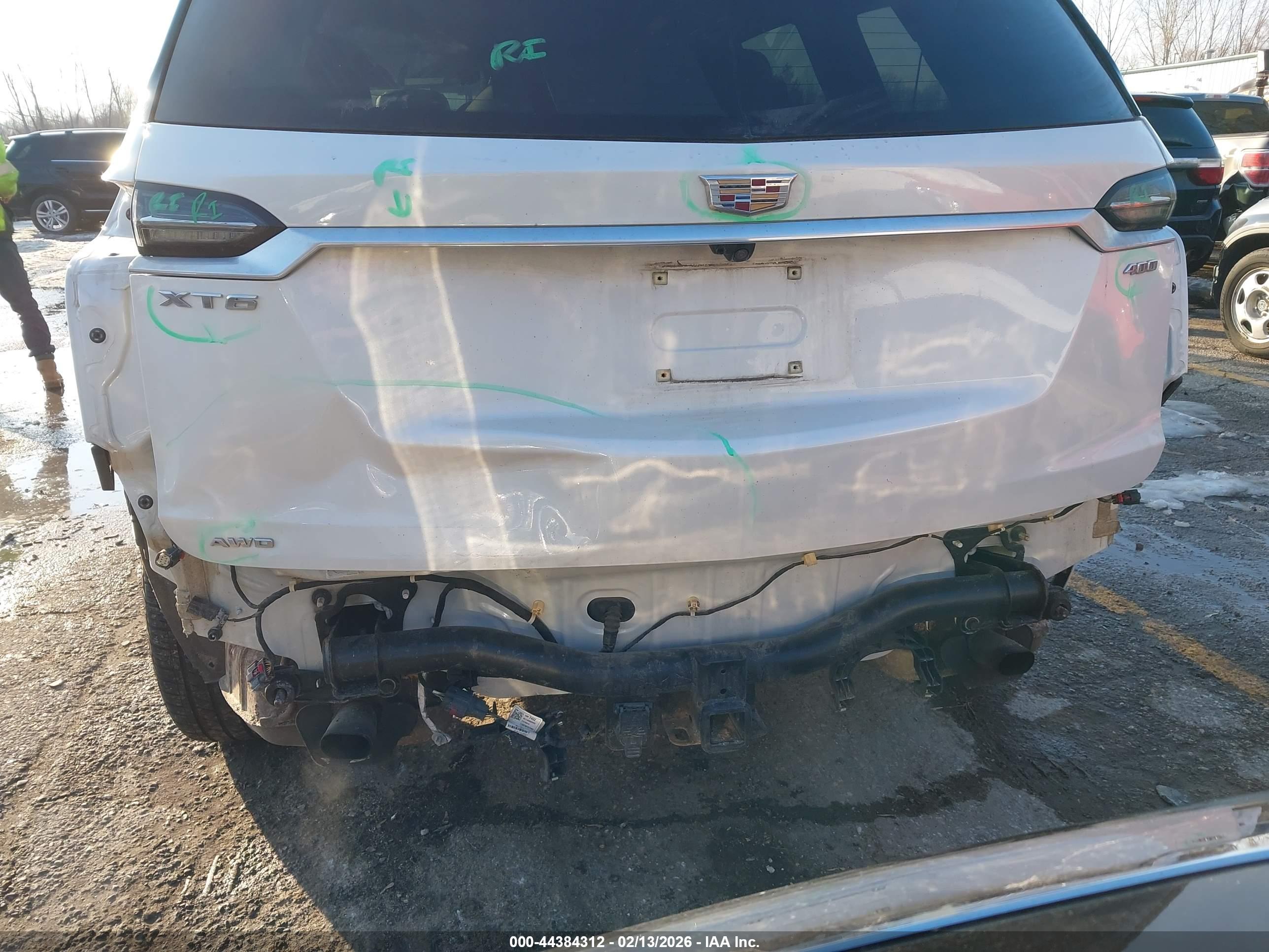 CADILLAC XT6 image 6