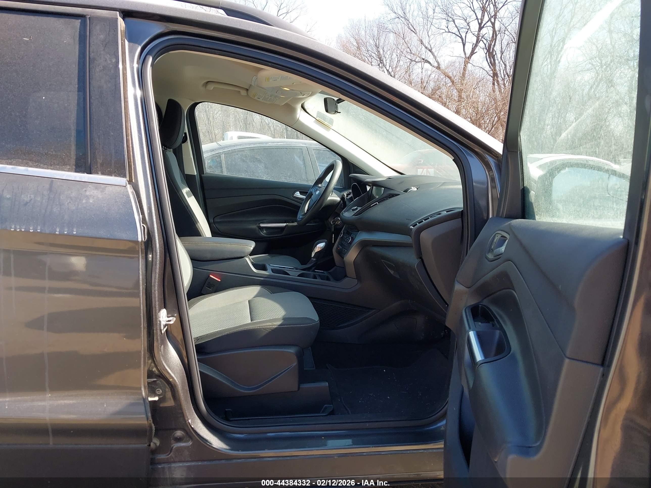 FORD ESCAPE image 5