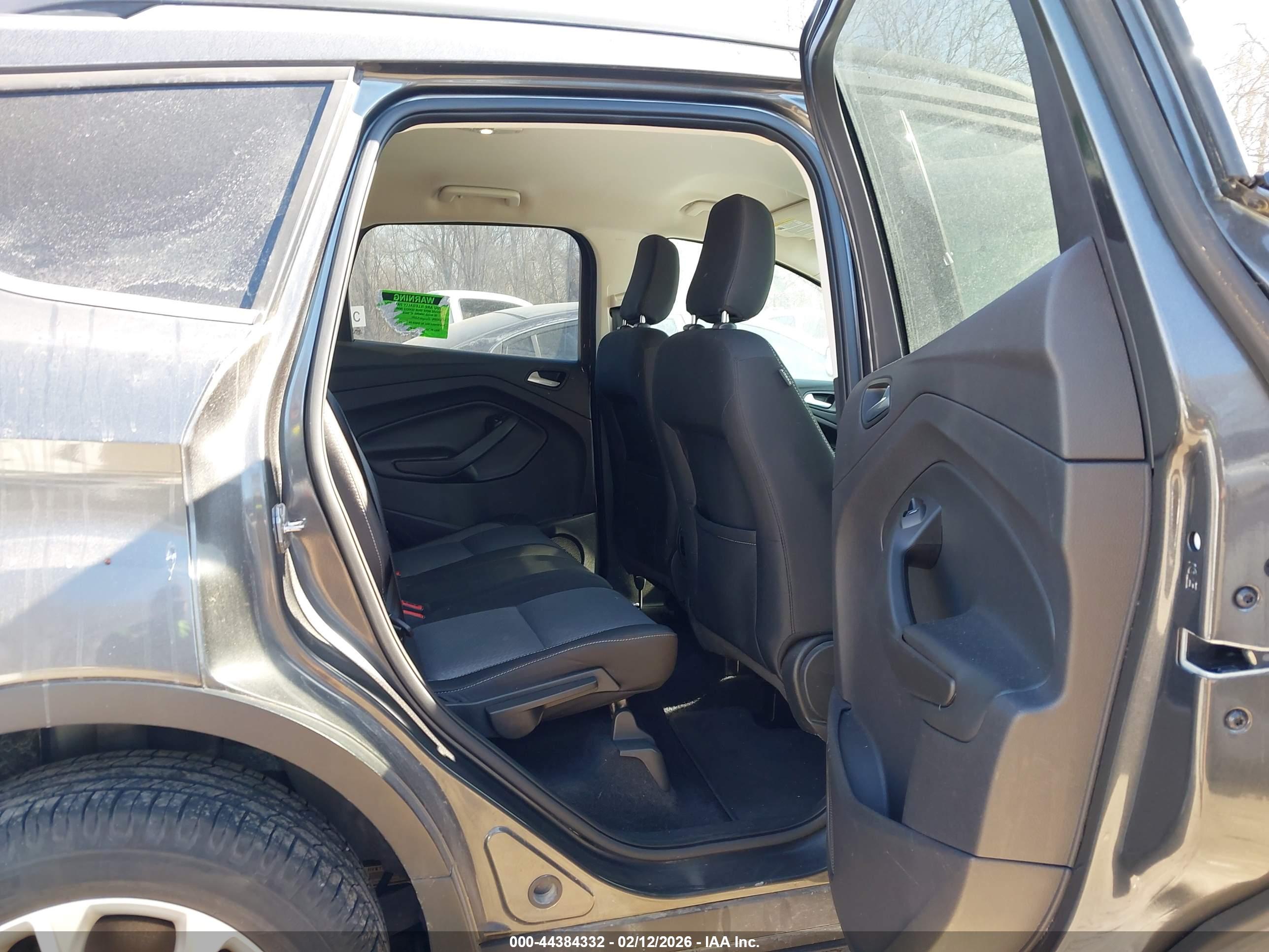 FORD ESCAPE image 8