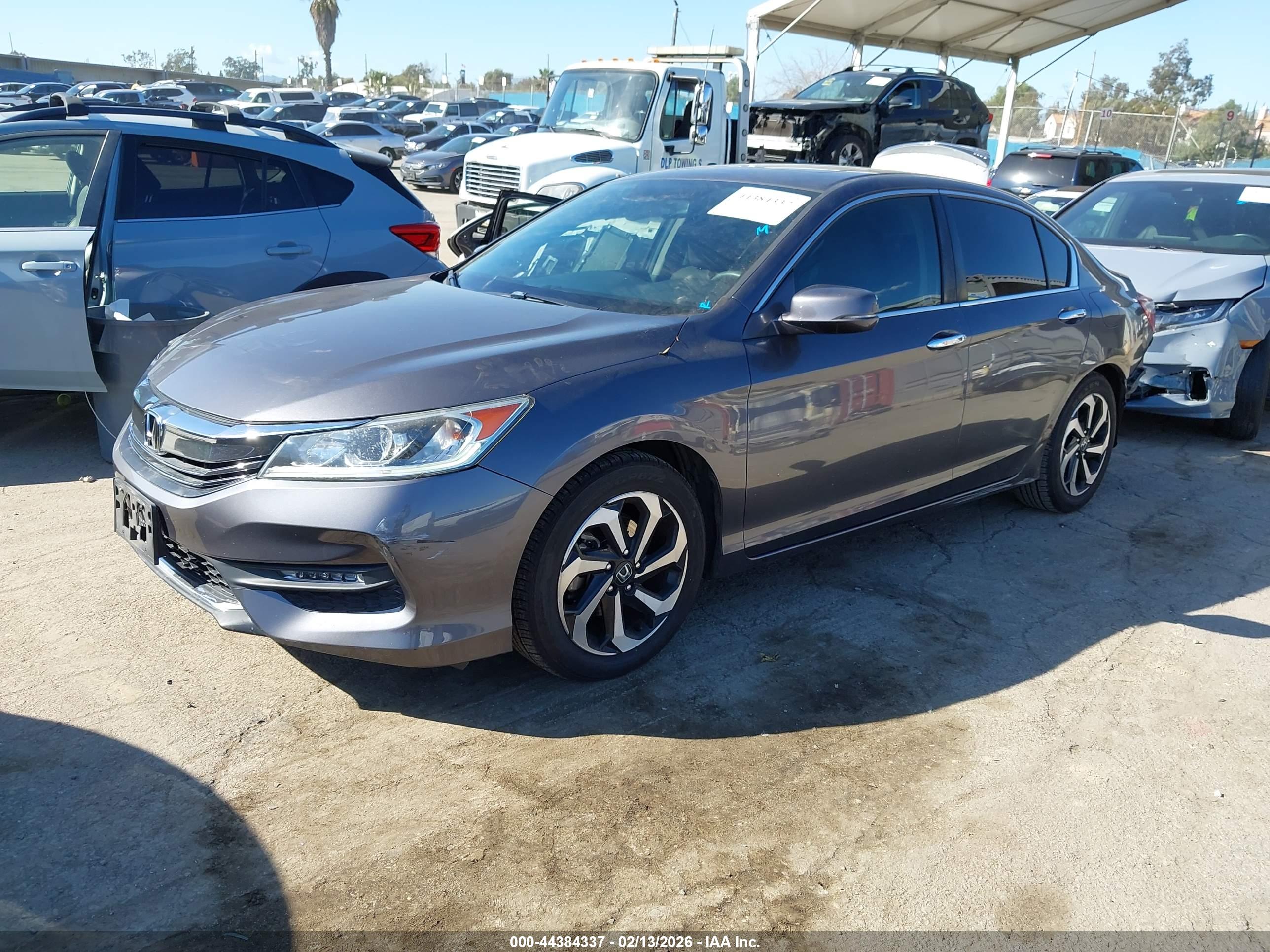 HONDA ACCORD image 2