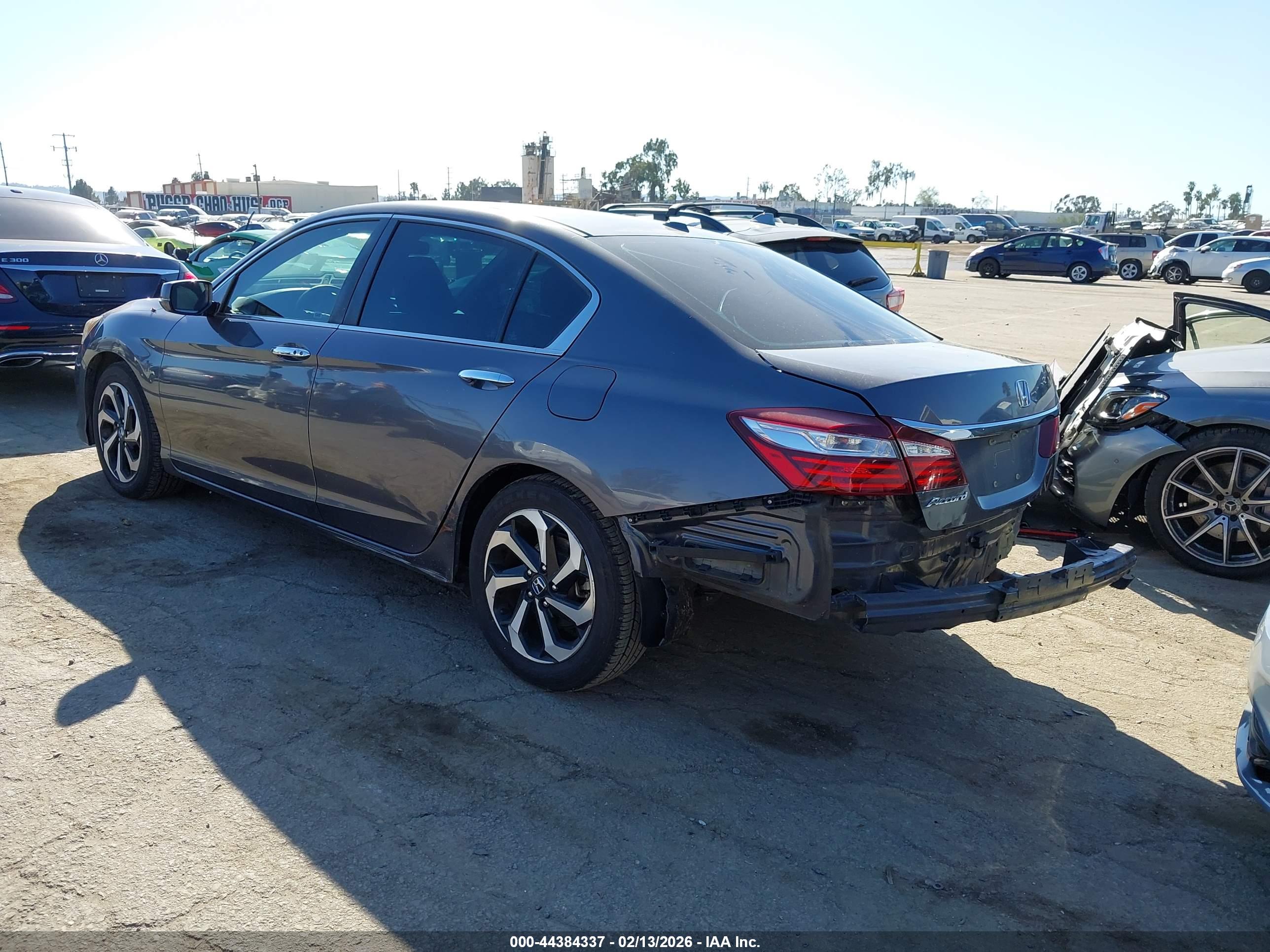 HONDA ACCORD image 3