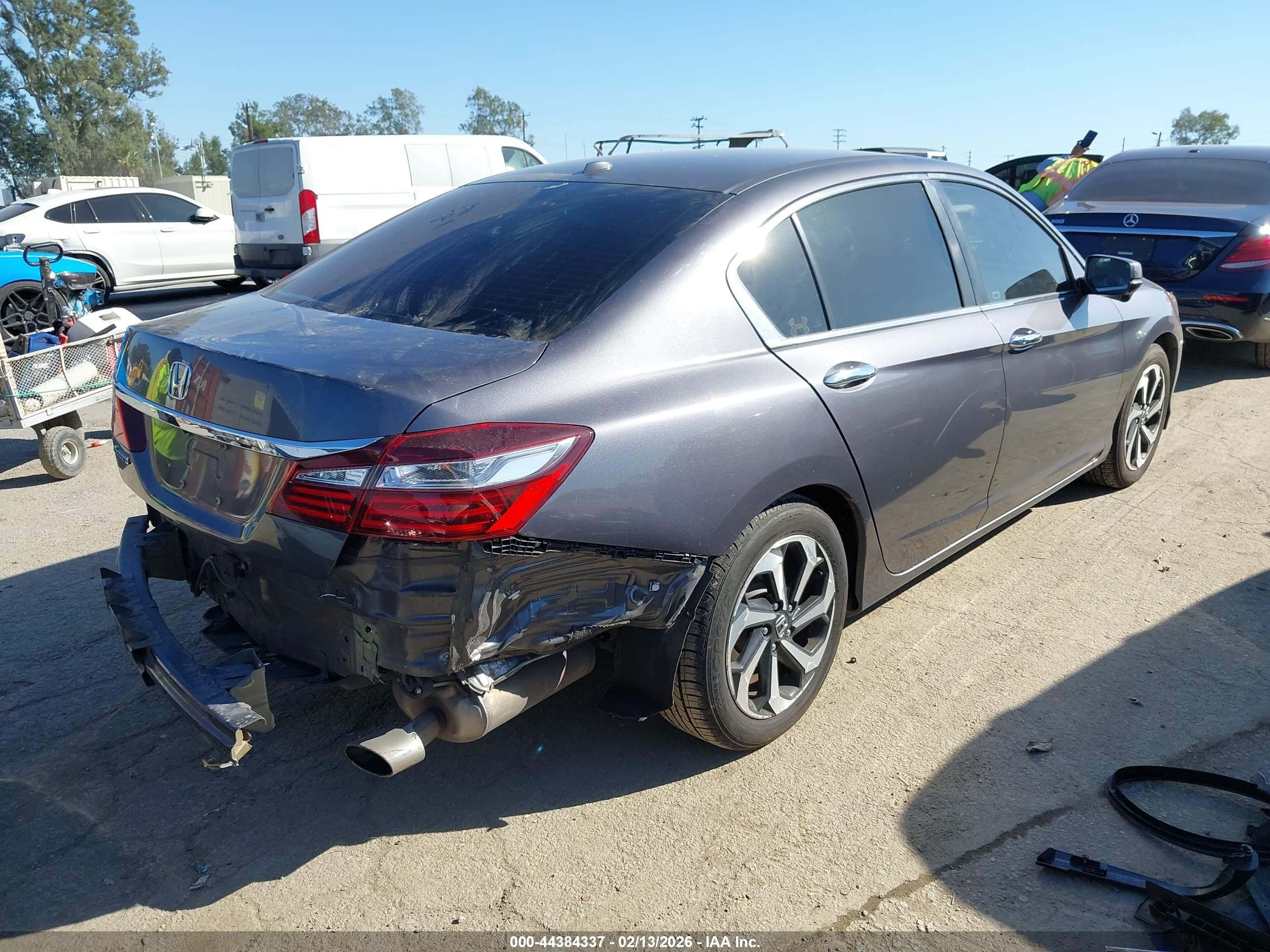 HONDA ACCORD image 4