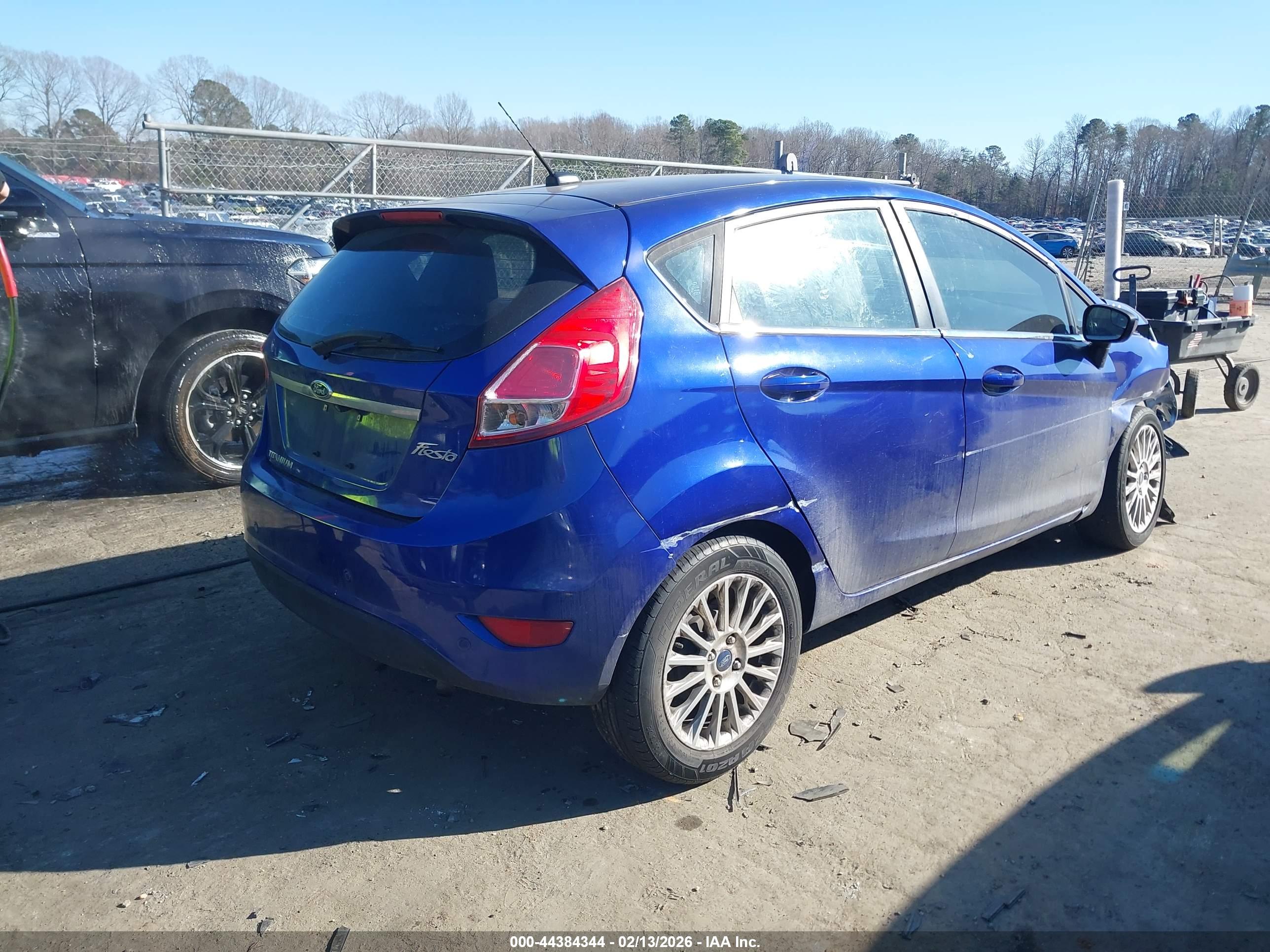 FORD FIESTA image 4